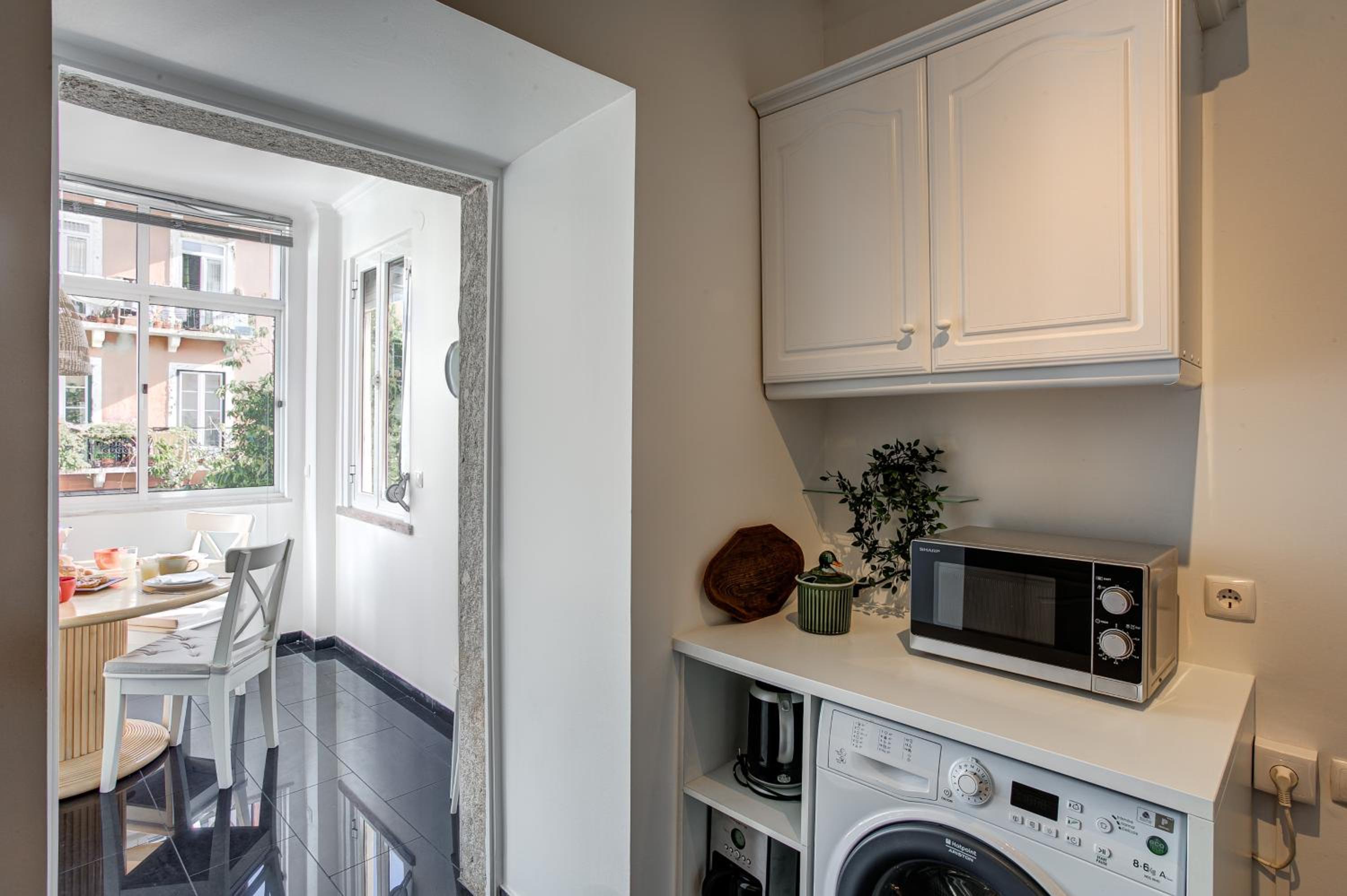 Sunny Apartment in the Heart of Príncipe Real view 4