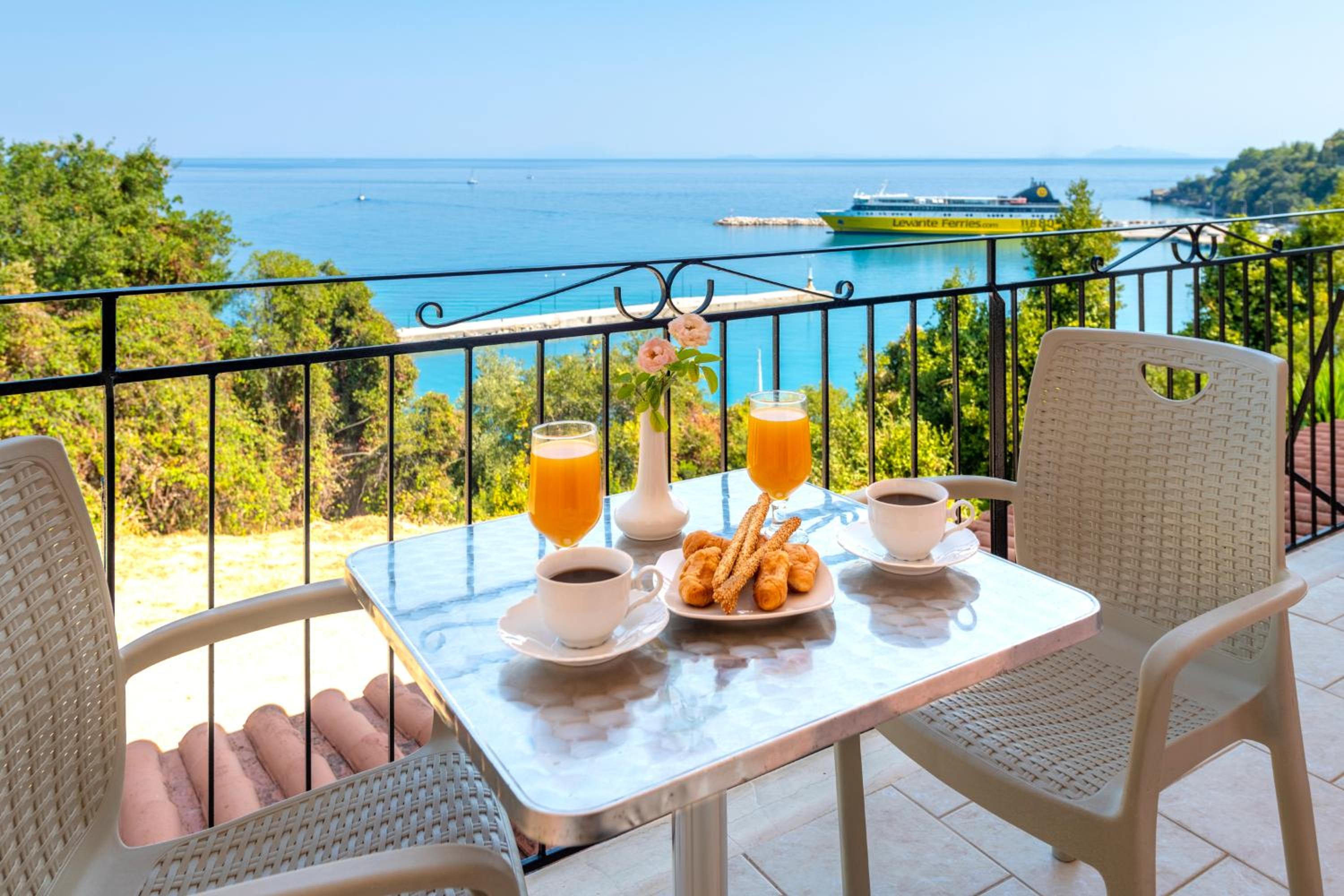 Faro Del Porto photo 4