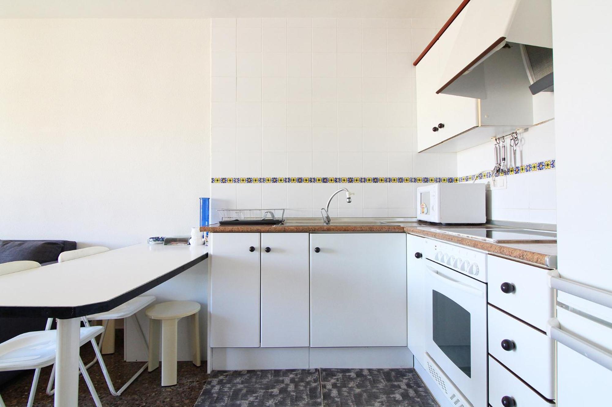 Global Properties, Estudio para parejas con piscina en Canet playa view 5