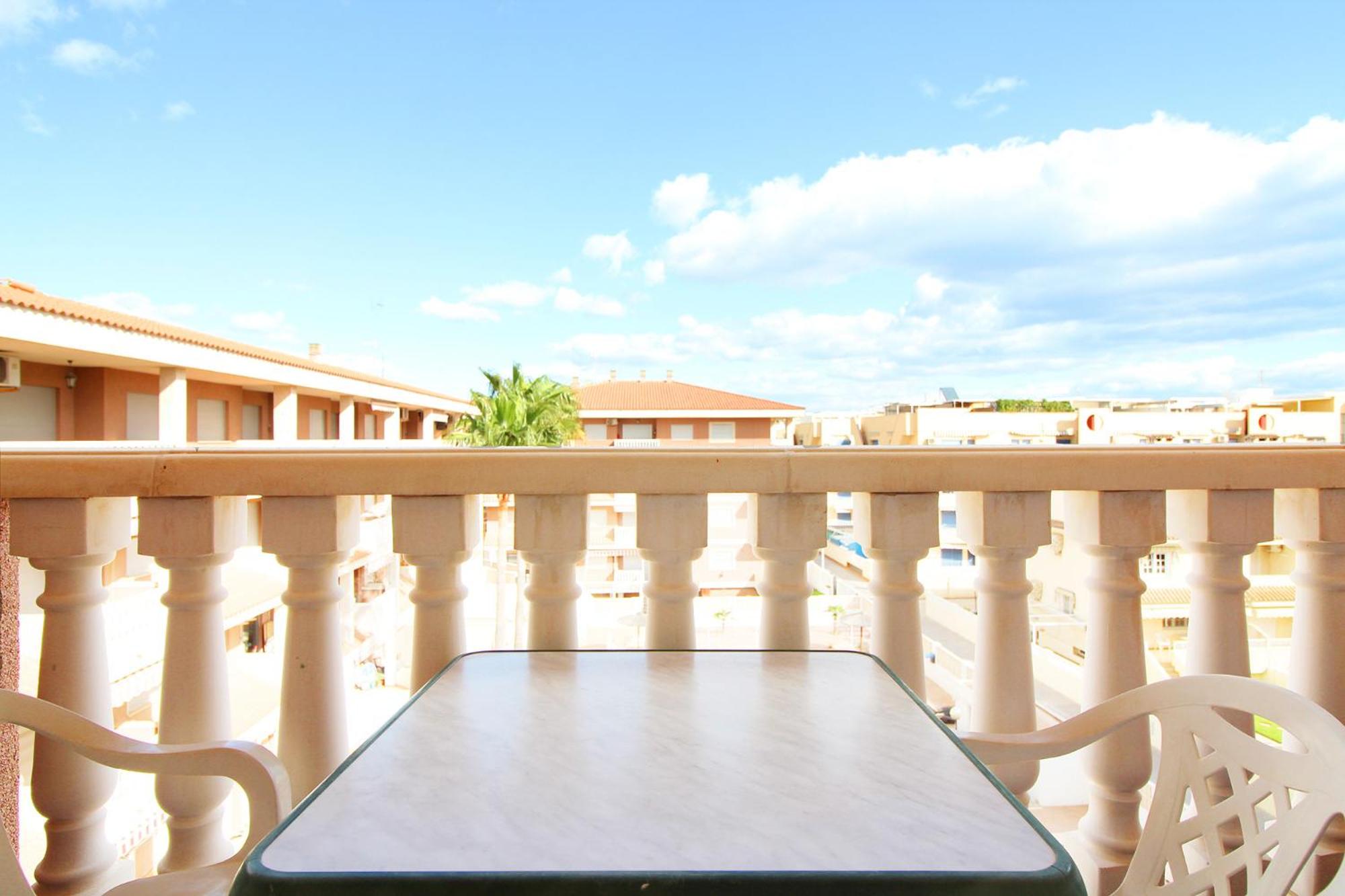 Global Properties, Estudio para parejas con piscina en Canet playa view 2