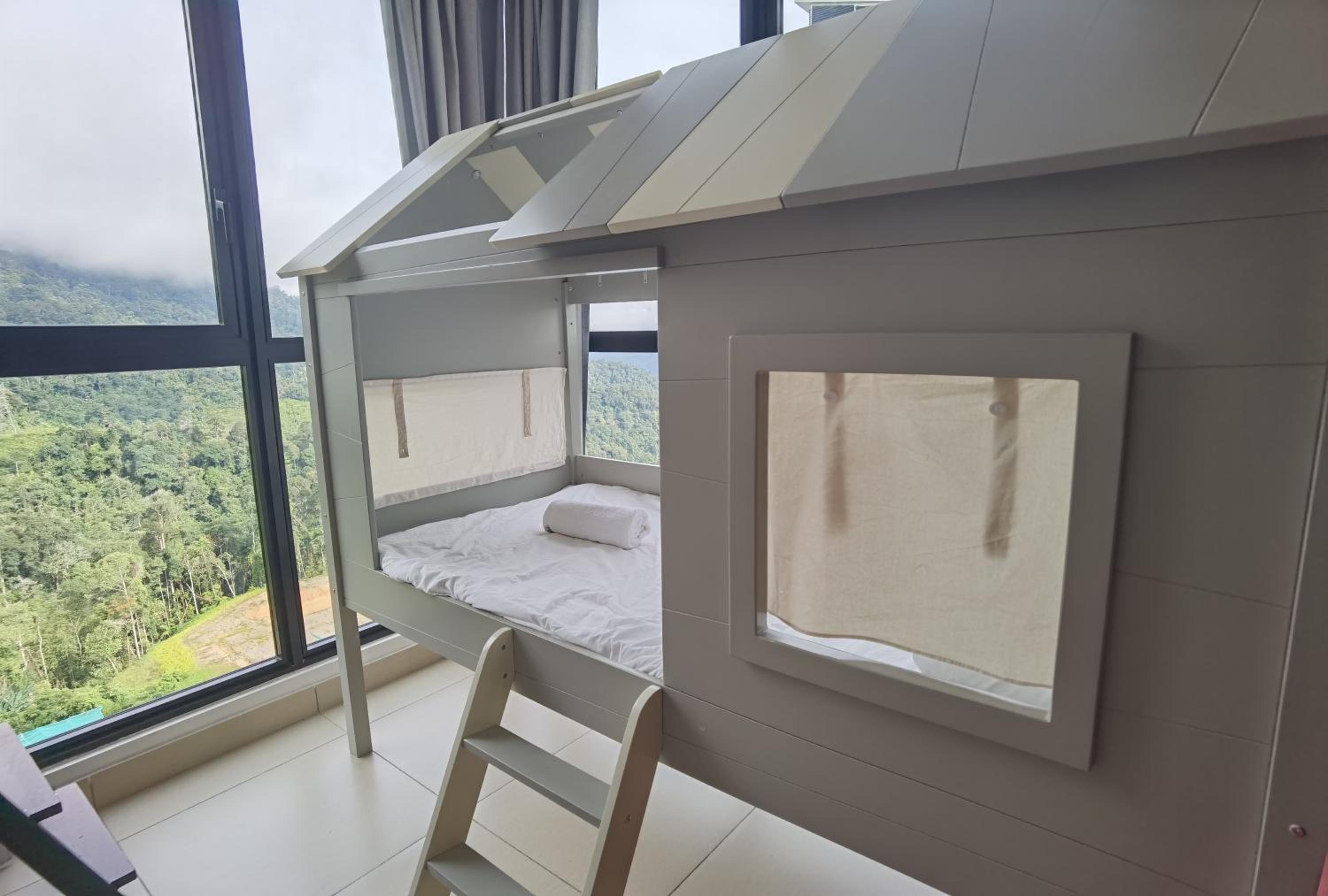 Master Suite@Midhill Genting Highlands (Free Wi-Fi) photo 3