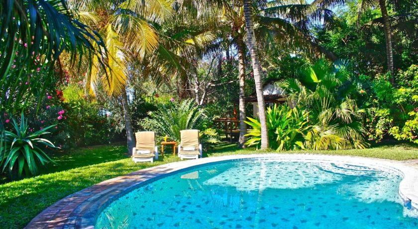 LEMON BEACH LODGE Vilankulo view 2