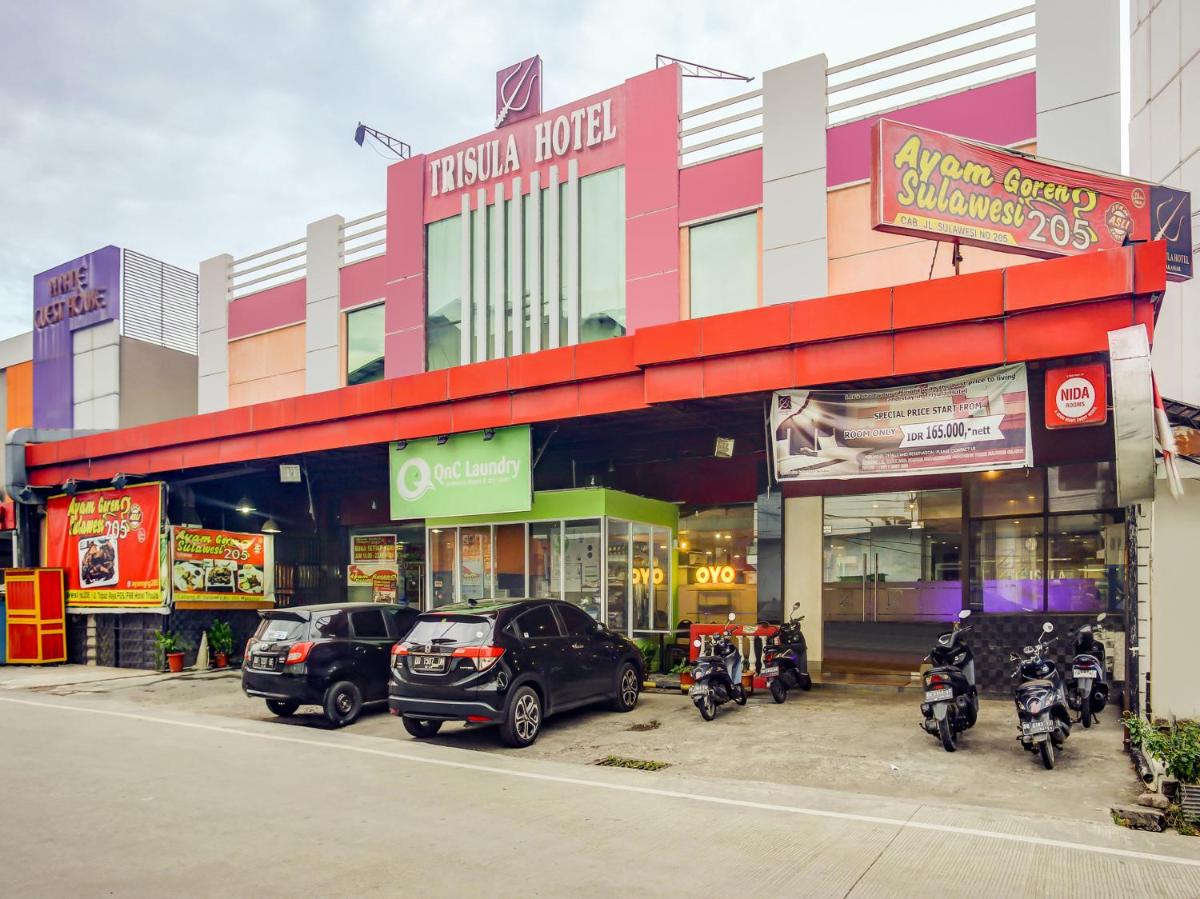 Hotel Super OYO 3936 Hotel Trisula Makassar - Image 1