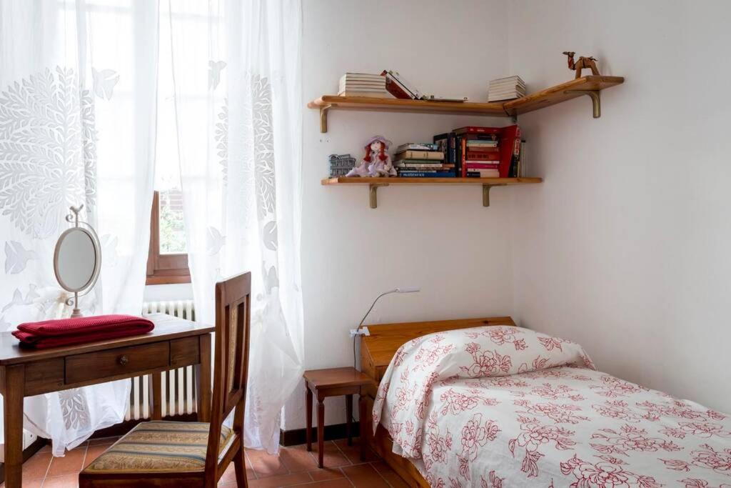 Loft in pieno Centro Storico en Como — hotel room