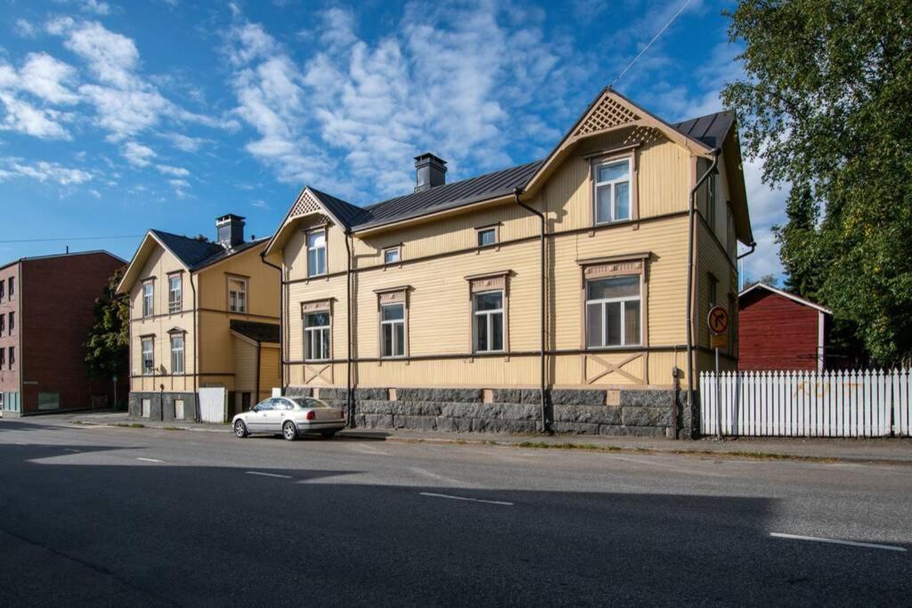 Hotel SELF-SERVICE apt 10 min from bus-&railway station, free bikes! - Image 1