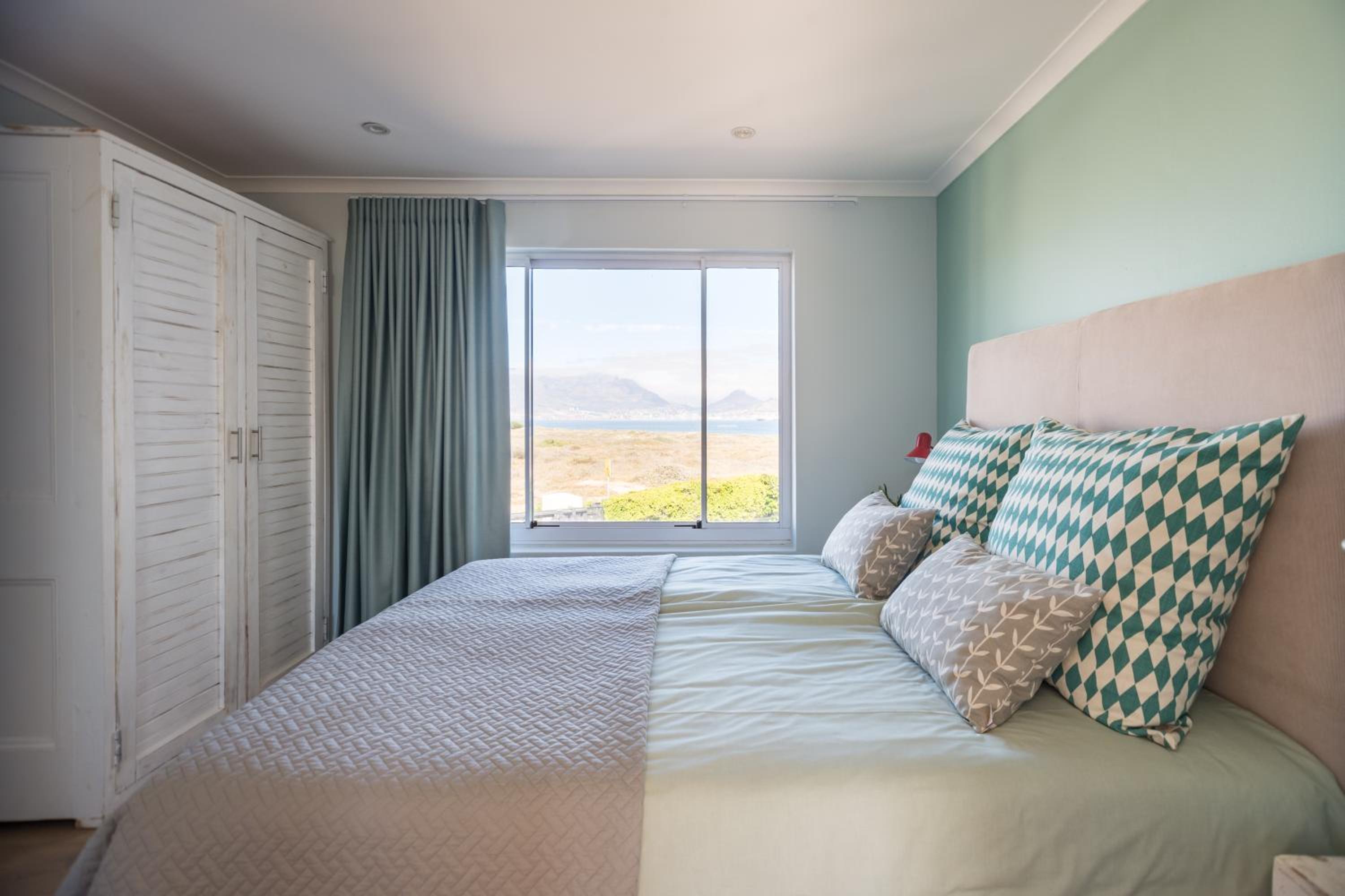 ocean12 Guesthouse Sunset Beach view 4
