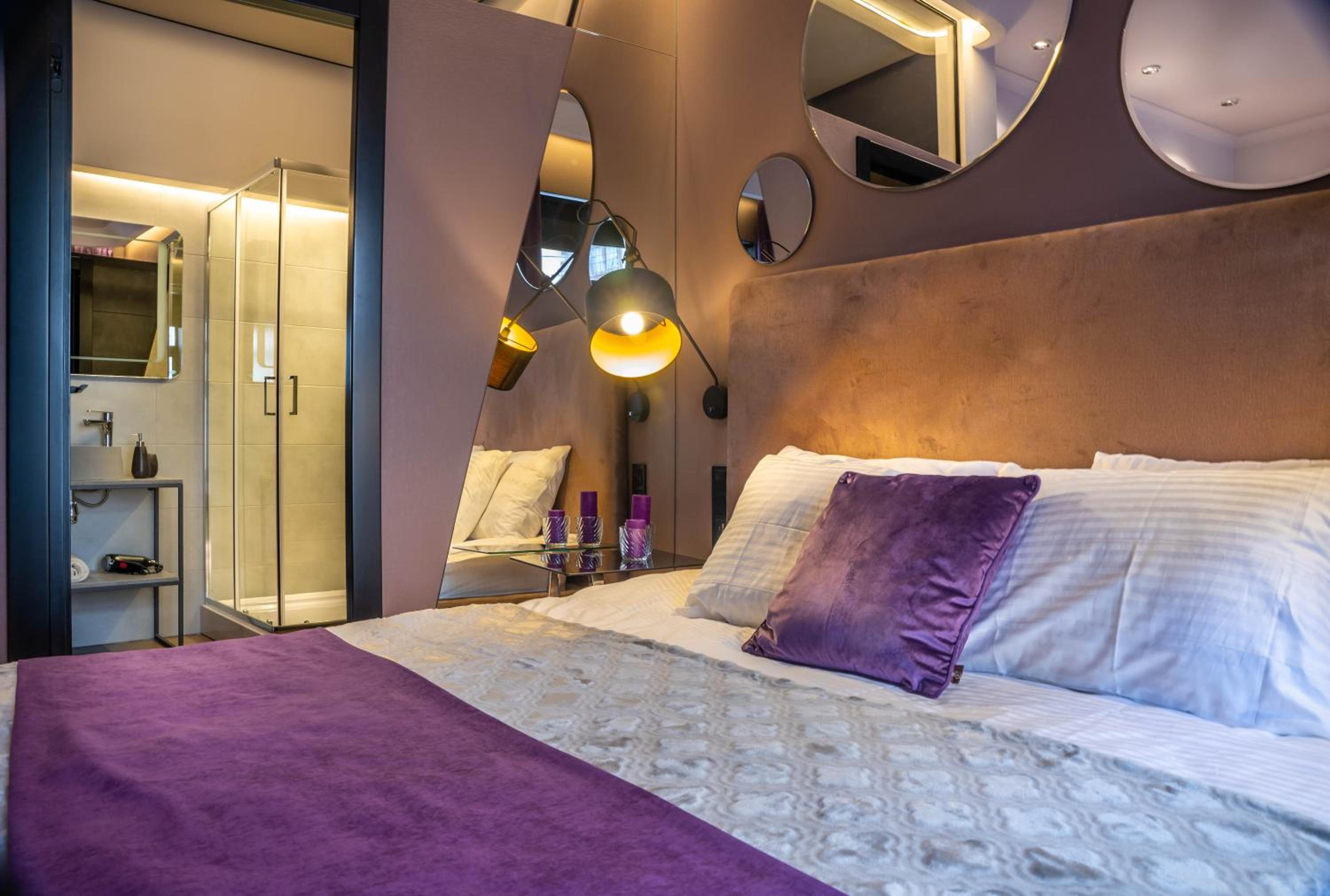 Maidan Square Luxury Apartments - Kyiv City Centre view 5