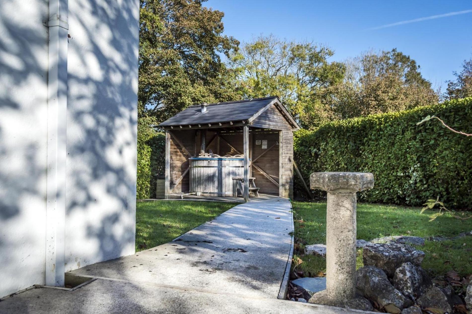 Barn Conversion - Hot Tub - Penally - Tenby view 4