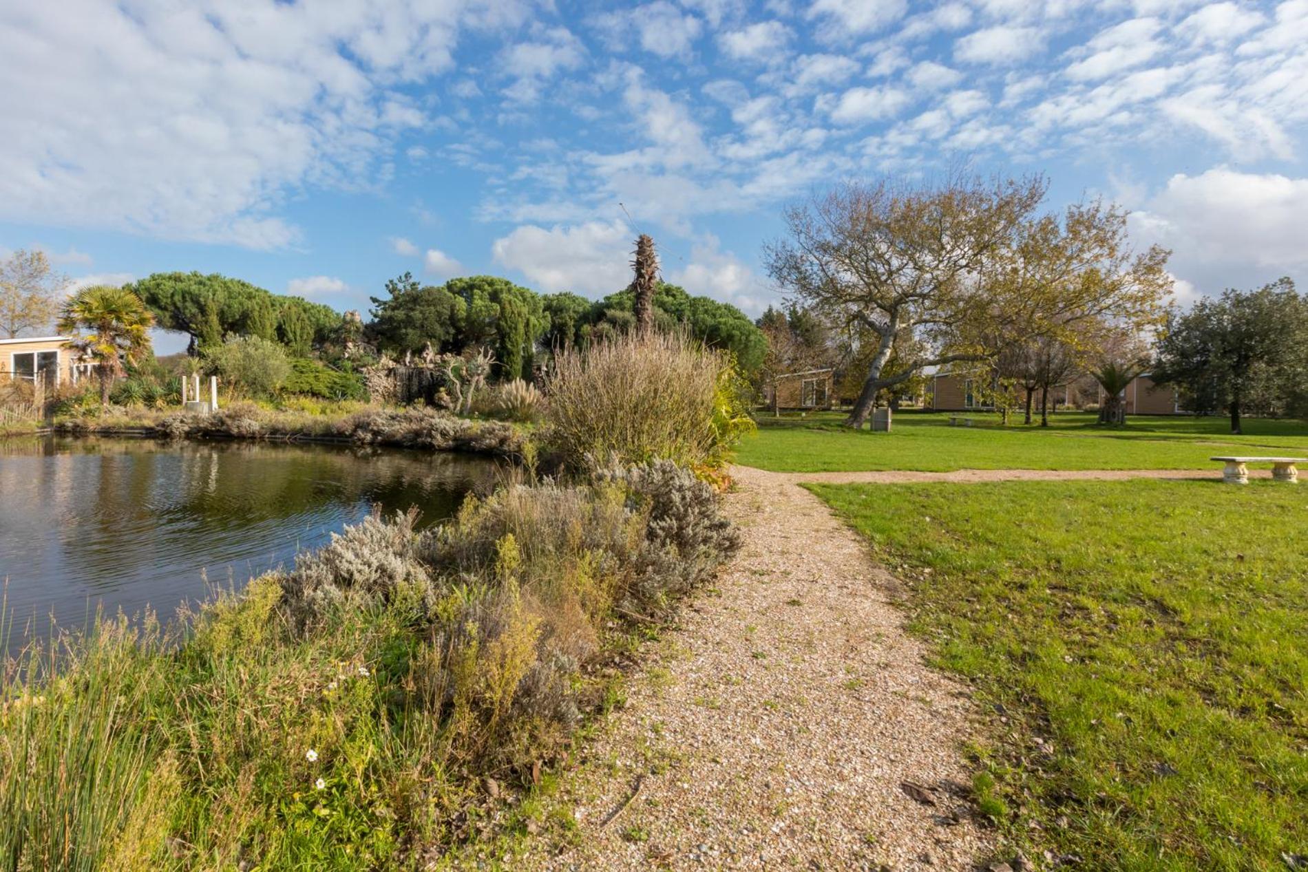Welcome in - Vakantiepark Fort den Haak I Nabij strand en Veerse meer view 2