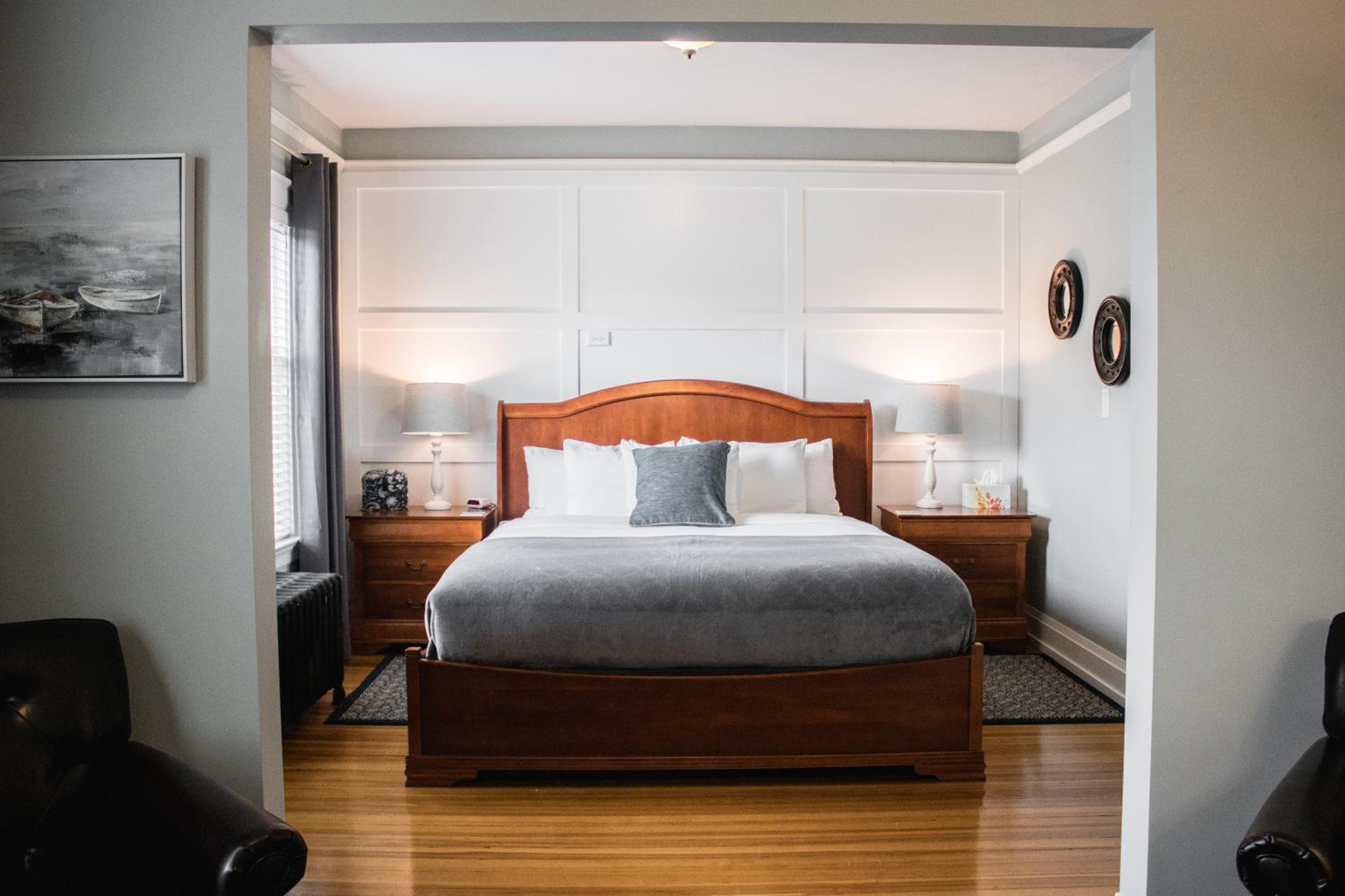 Nantucket Inn - Anacortes