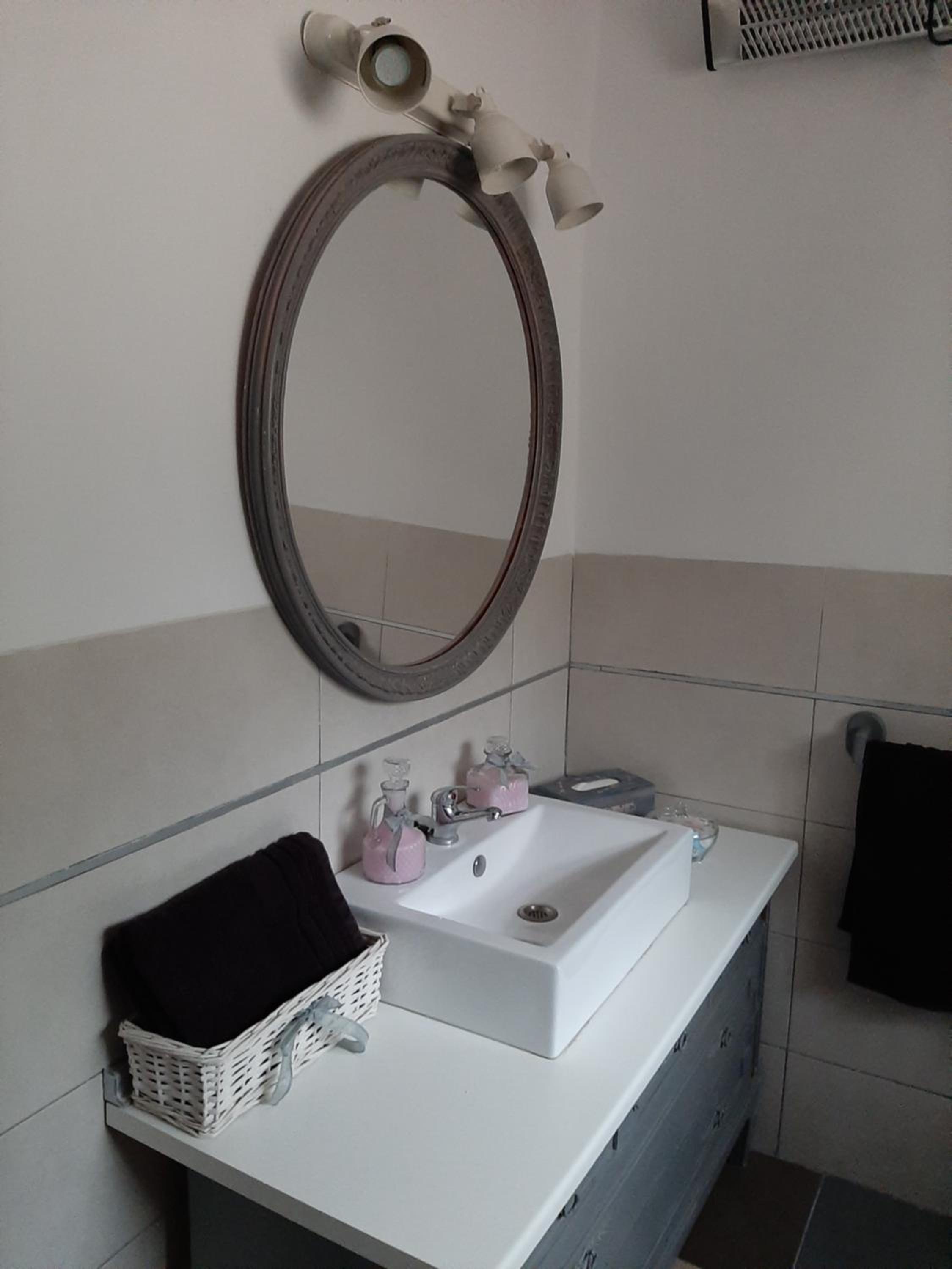 Photo 51