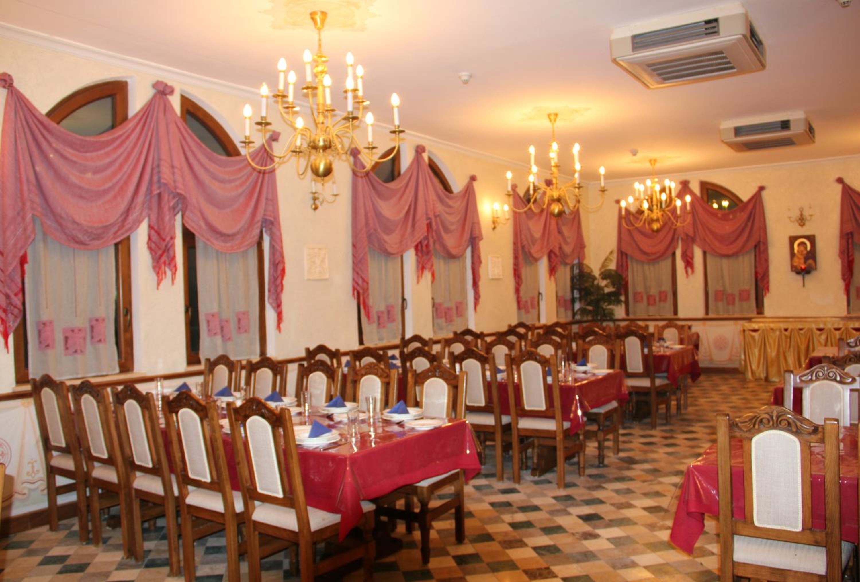 banquet hall