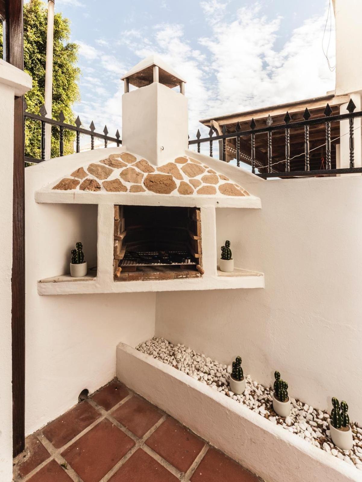Luxury House Grumete view 2