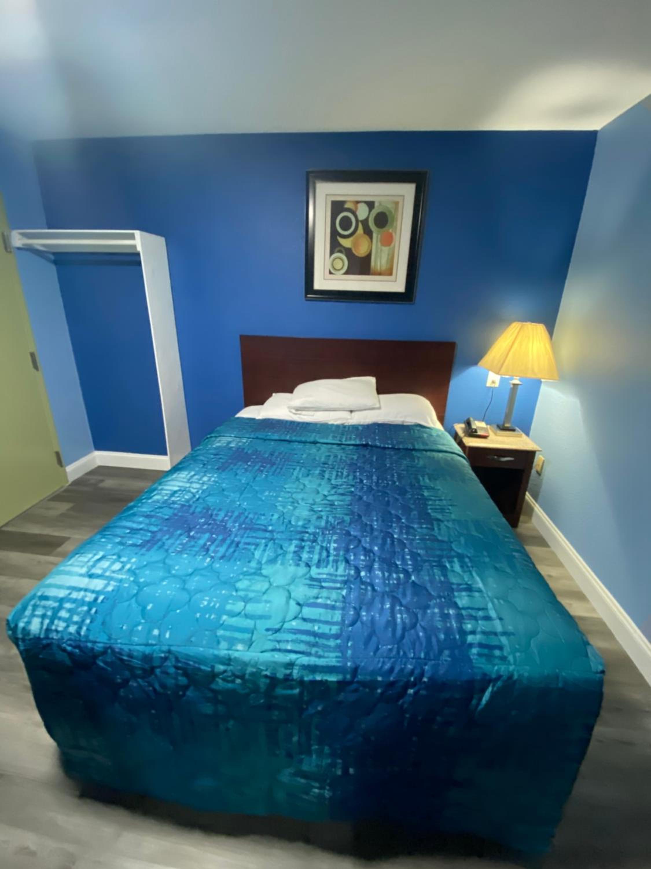 Red Carpet Inn & Suites Wrightstown
