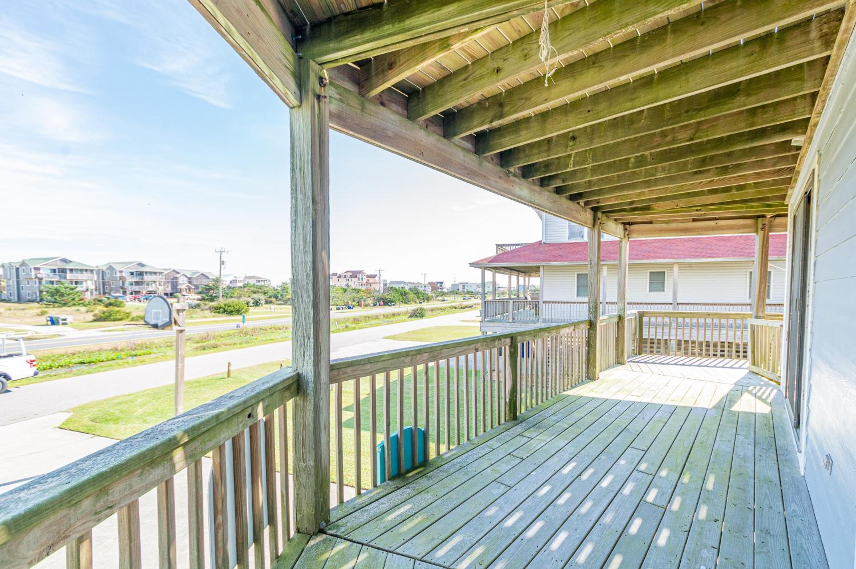 Simply Perfect - S Nags Head MP 19.5, 120 Yds to Beach, Ocean View, Community Pool, Tennis, Sunrises, Sunsets