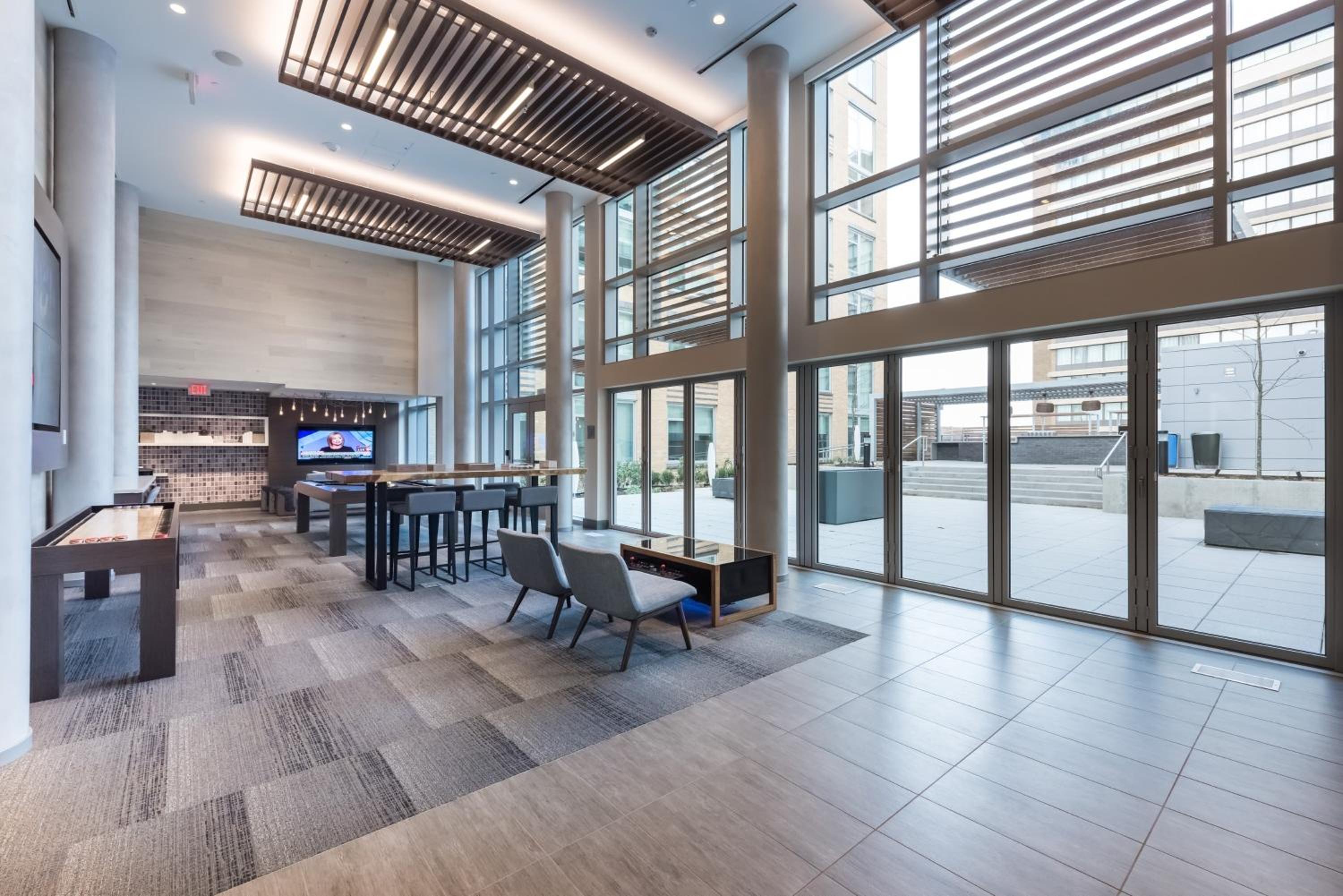 Global Luxury Suites Crystal City