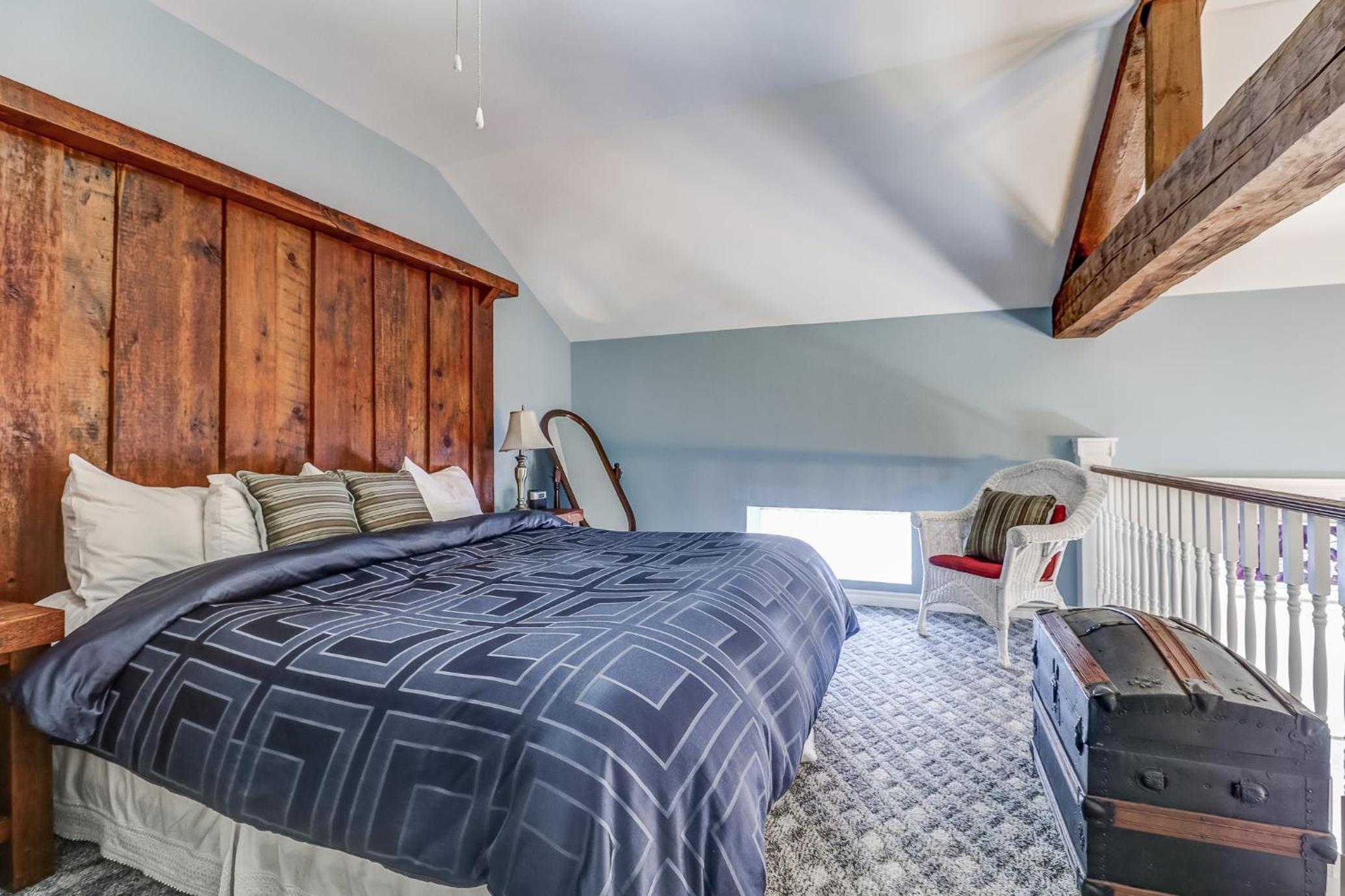School House Bed and Breakfast C.1859