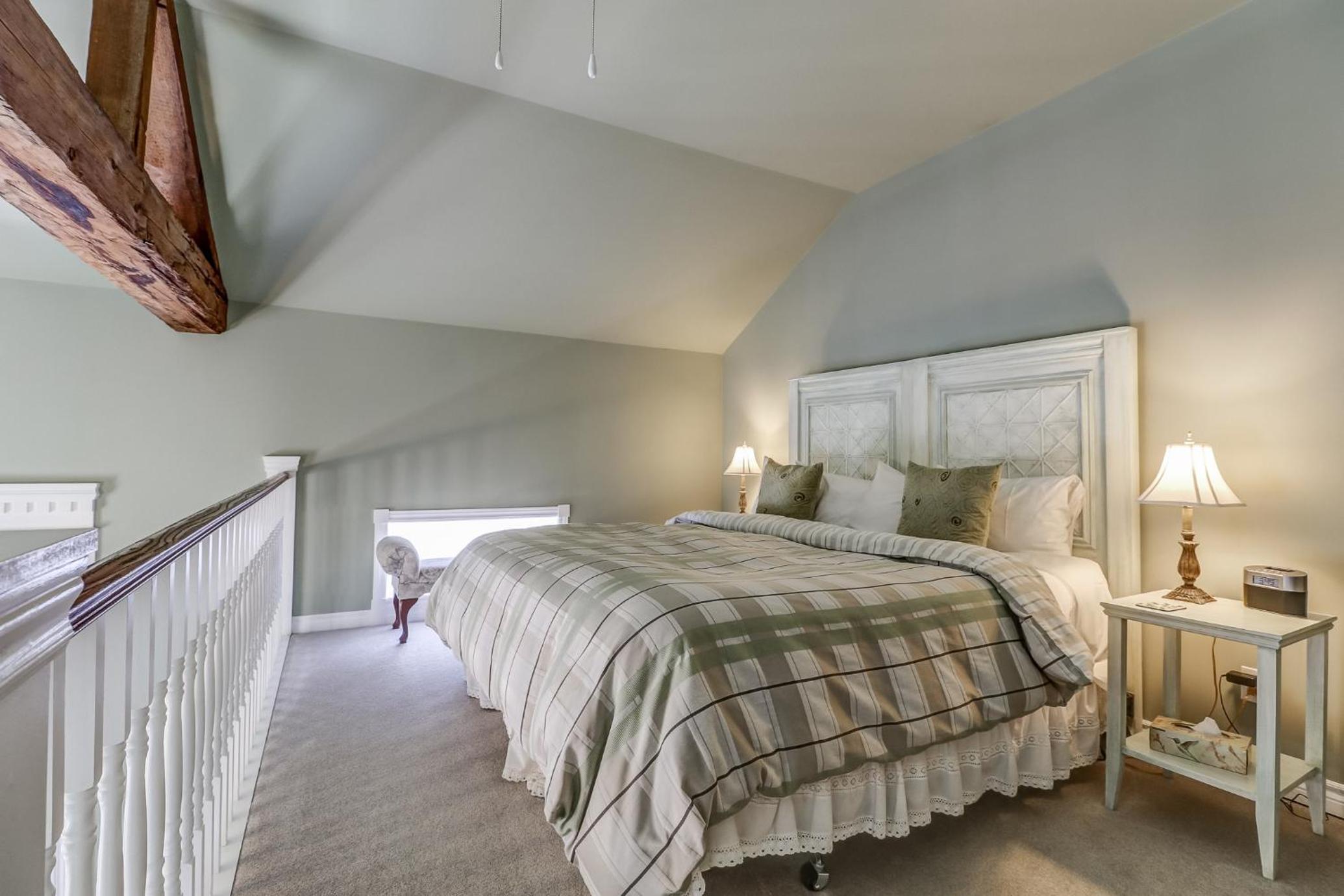 School House Bed and Breakfast C.1859