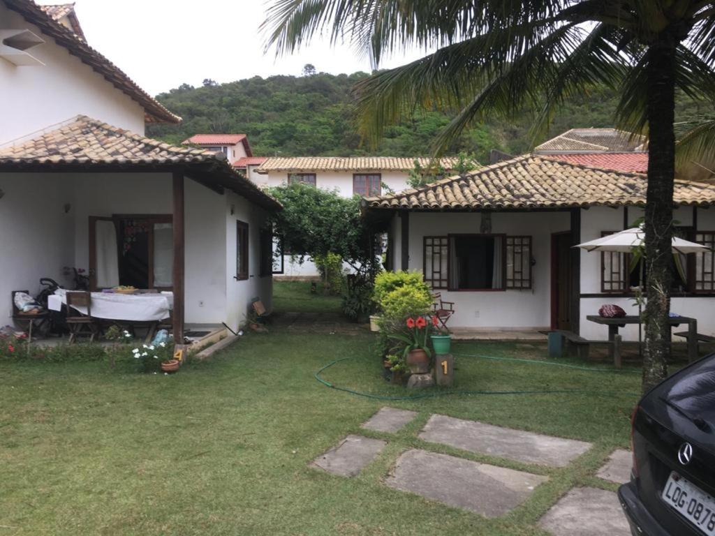 Refúgio Aconchegante no Peró Jardim Privativo Wi-Fi Ideal Casais Famílias e Home Office