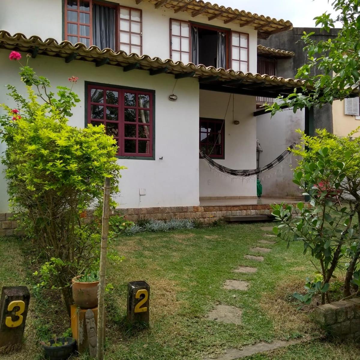 Refúgio Aconchegante no Peró Jardim Privativo Wi-Fi Ideal Casais Famílias e Home Office