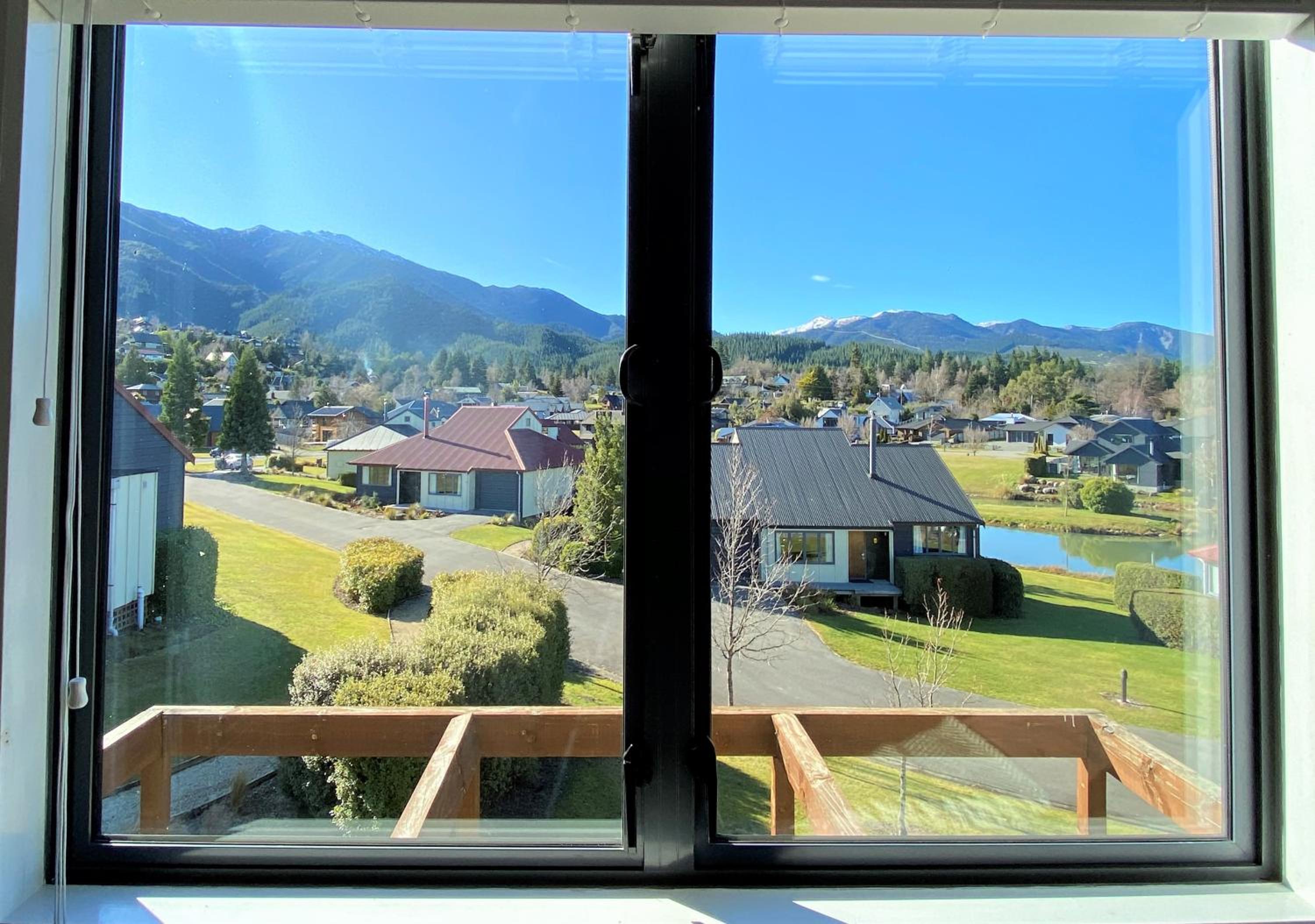*** LAKE VILLA 467 *** view 5