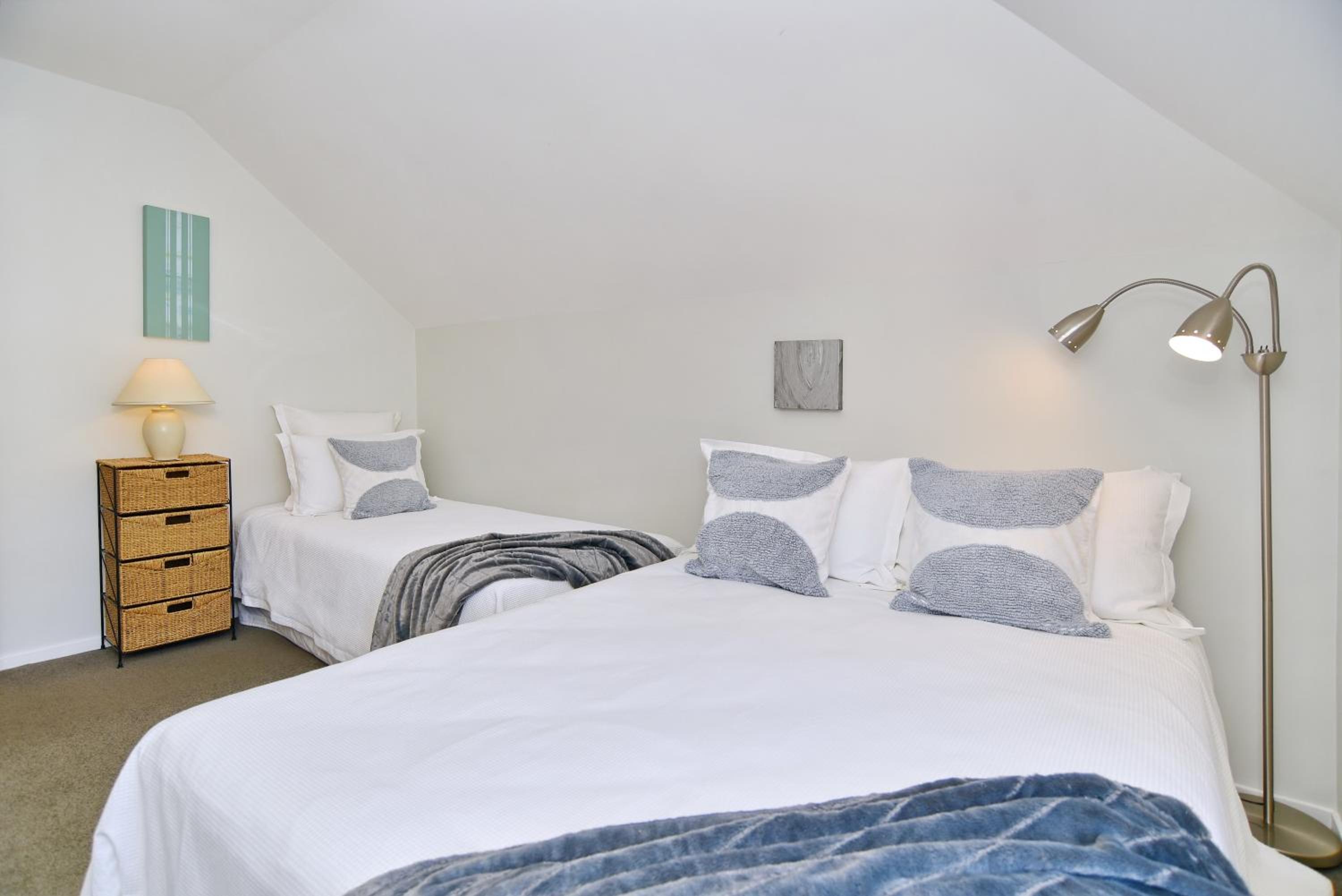 Central Akaroa Retreat - Balcony and Parking -Tumeke Akaroa view 5