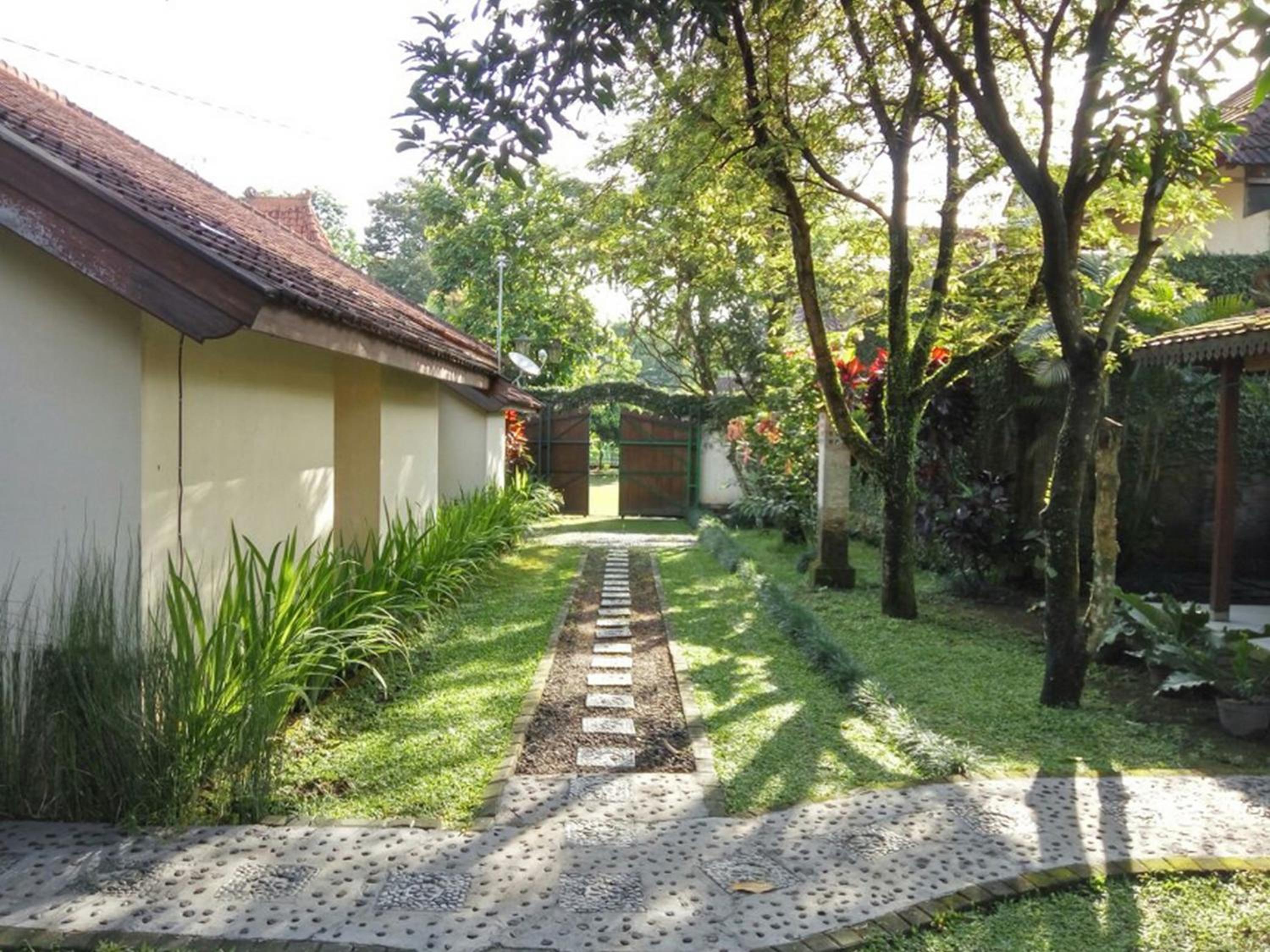 Alam Jogja Resort Mitra RedDoorz