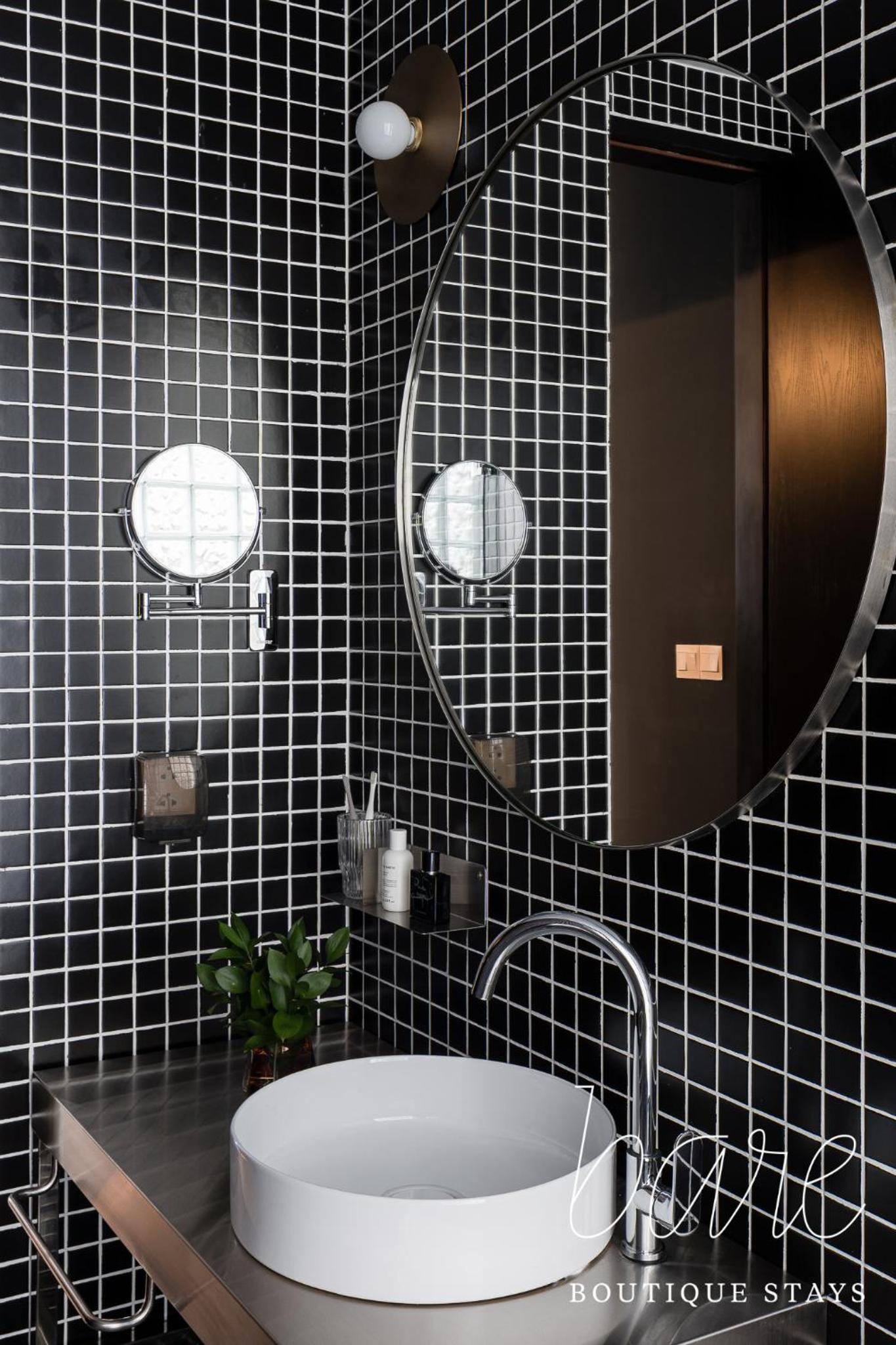 Bare Chic - Bare Boutique Stays