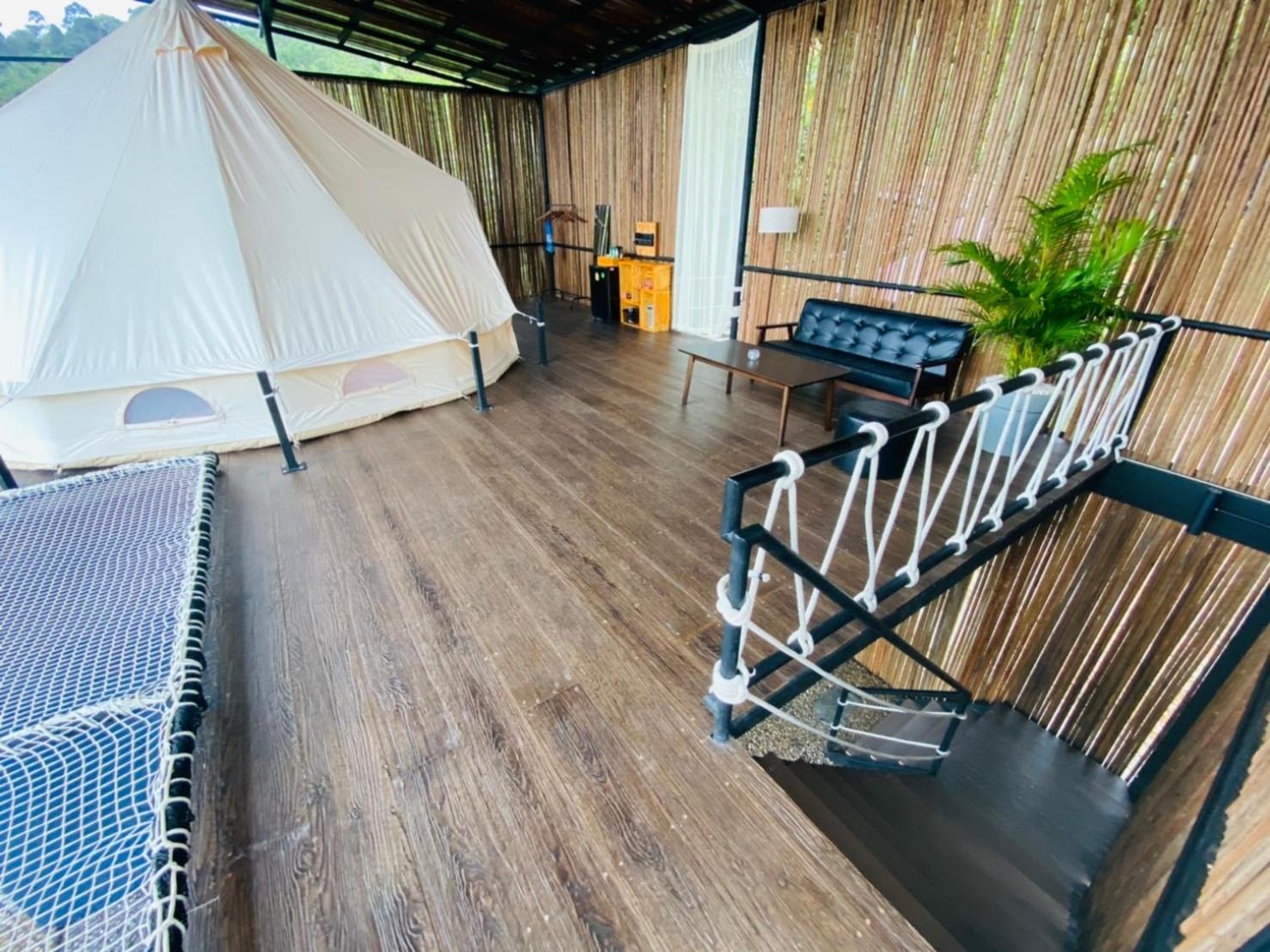 Tanoshi Glamping In Khao Sok view 4