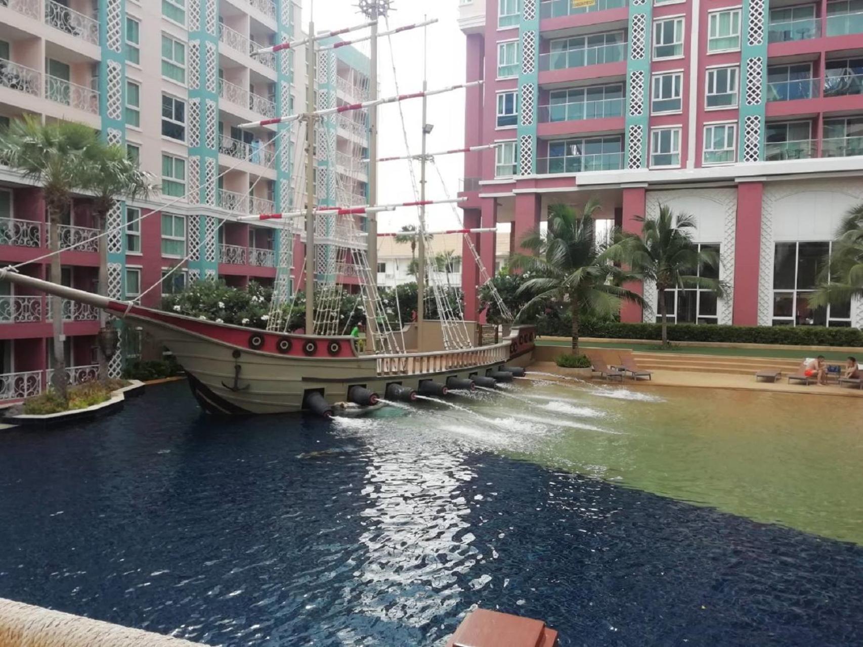 Grande Caribbean Condo by Somphong