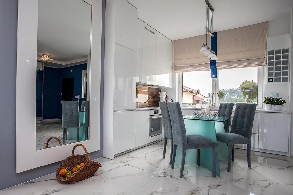 GOLF APARTAMENT W Sobieniach