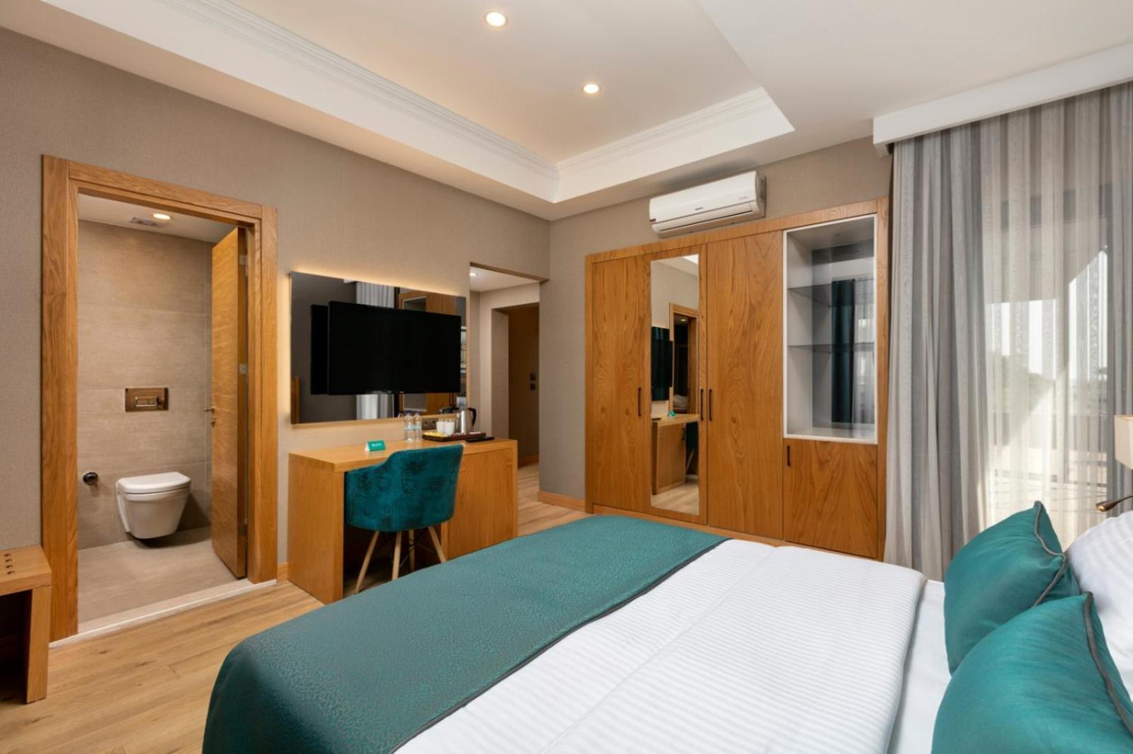 Pukka Hotel - Image 17