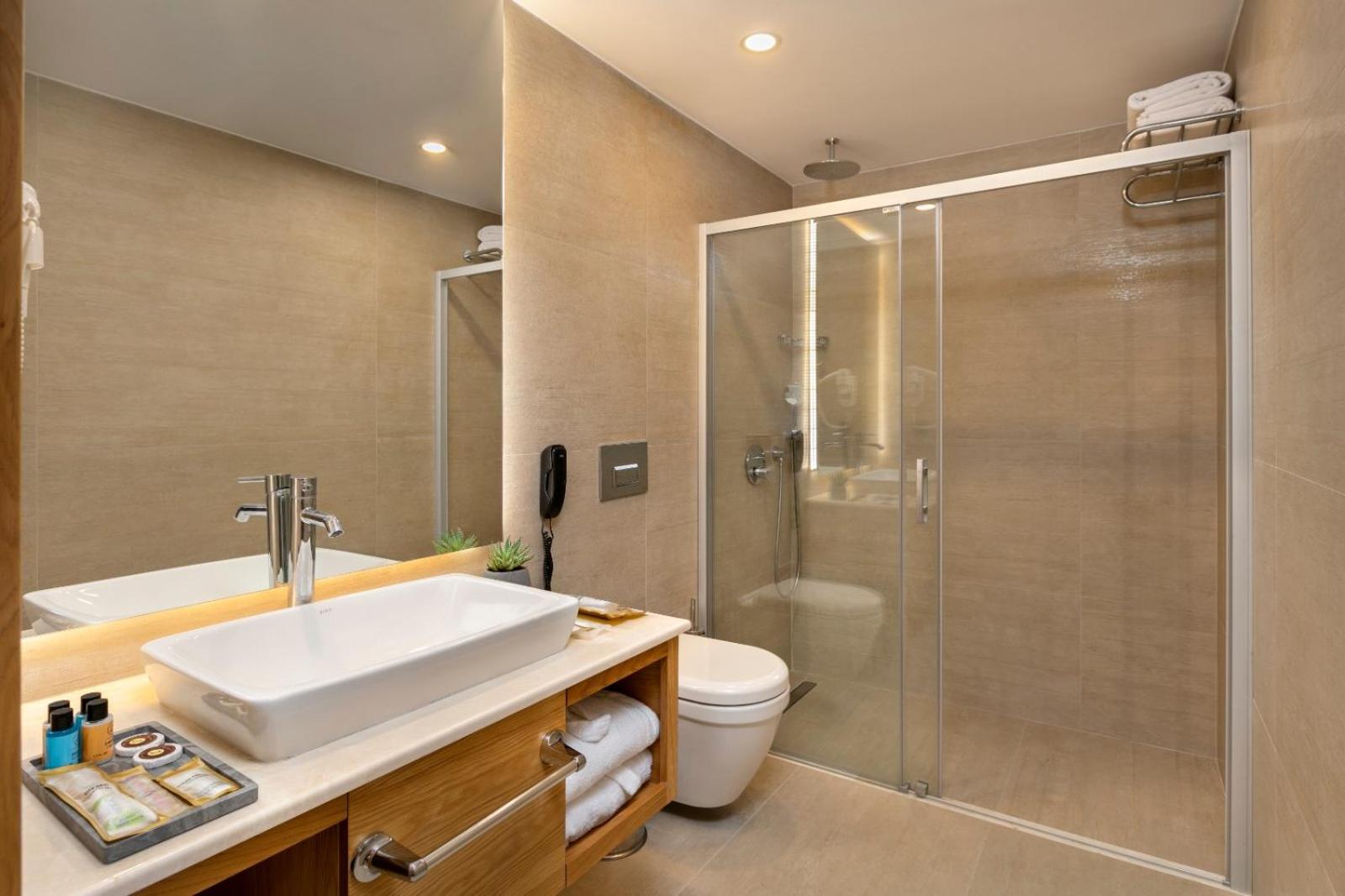 Pukka Hotel - Image 15