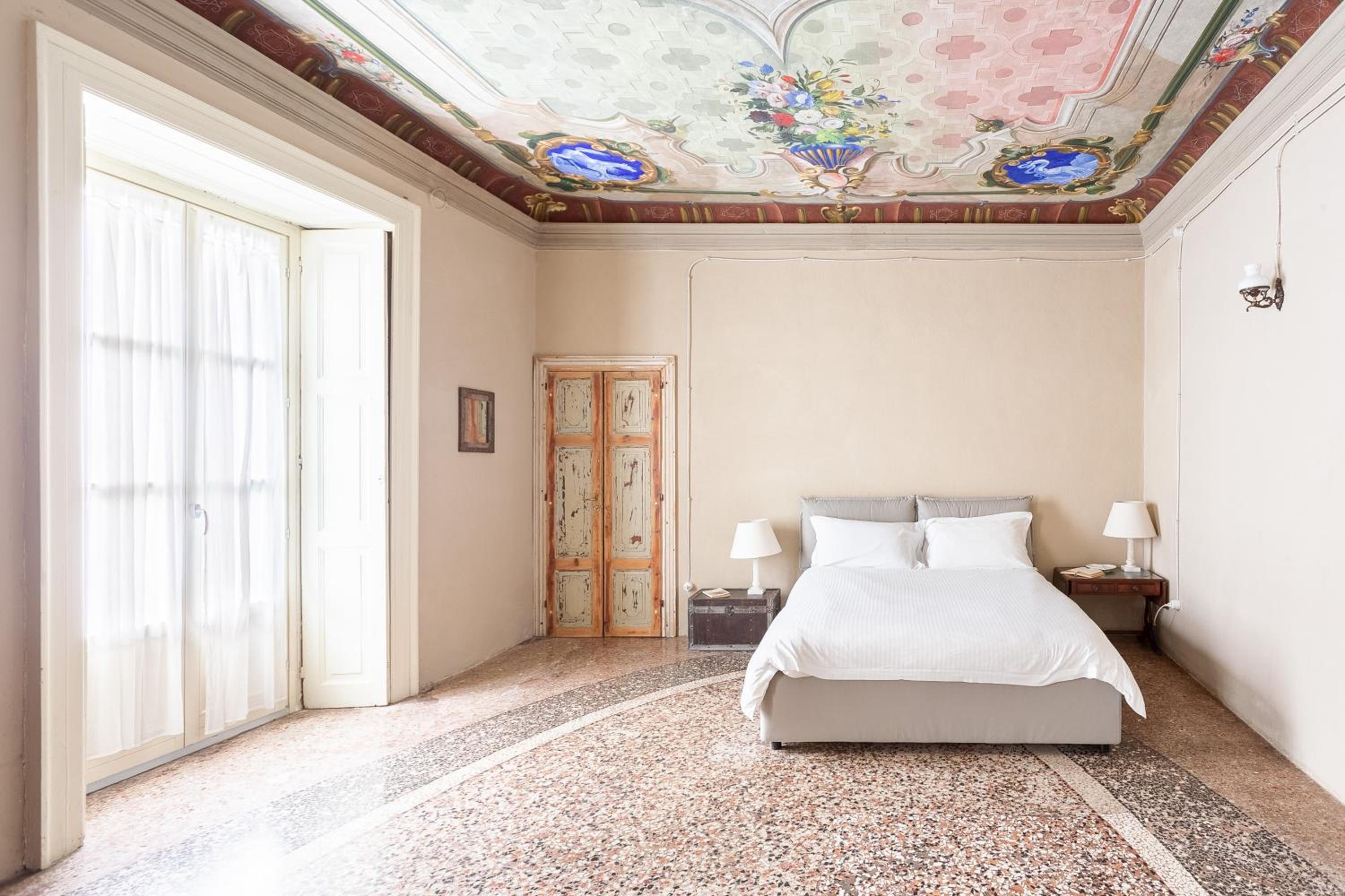 Palazzo Mia by iCasamia it