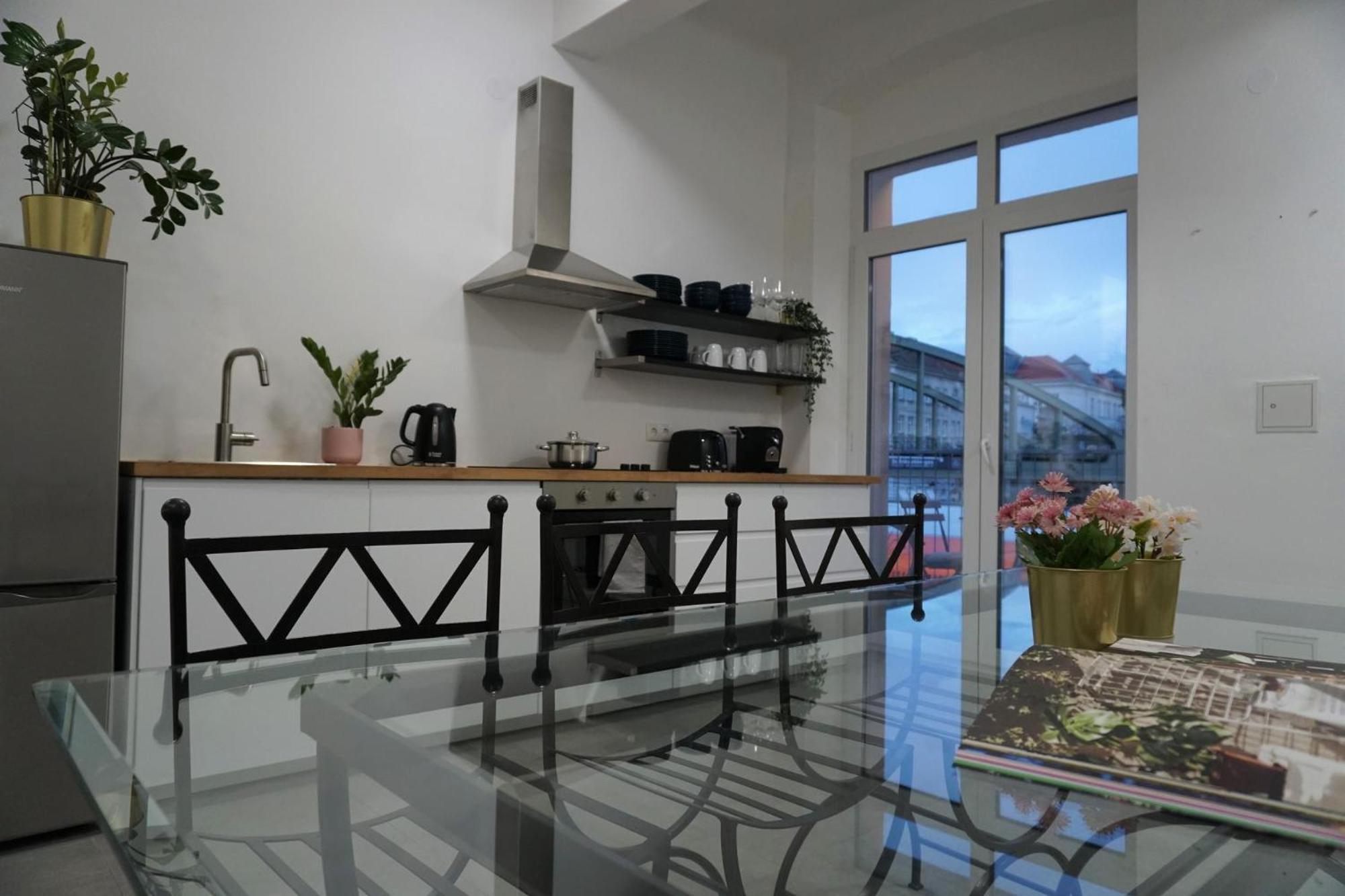 Large Apartments - Great for Groups - with Balcony or Terrace