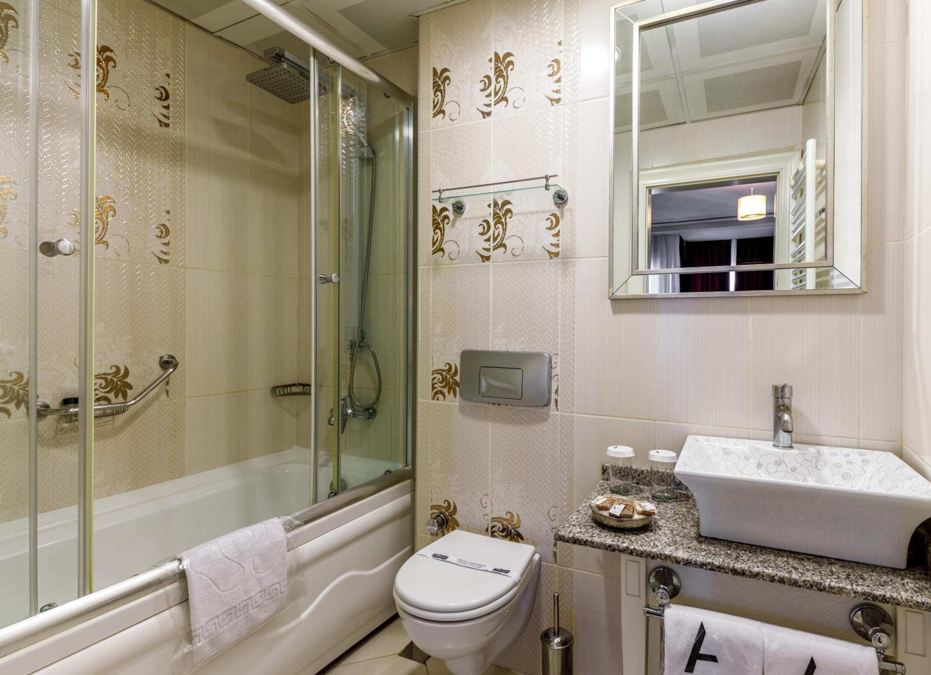 Hotel Amira Istanbul - Image 40