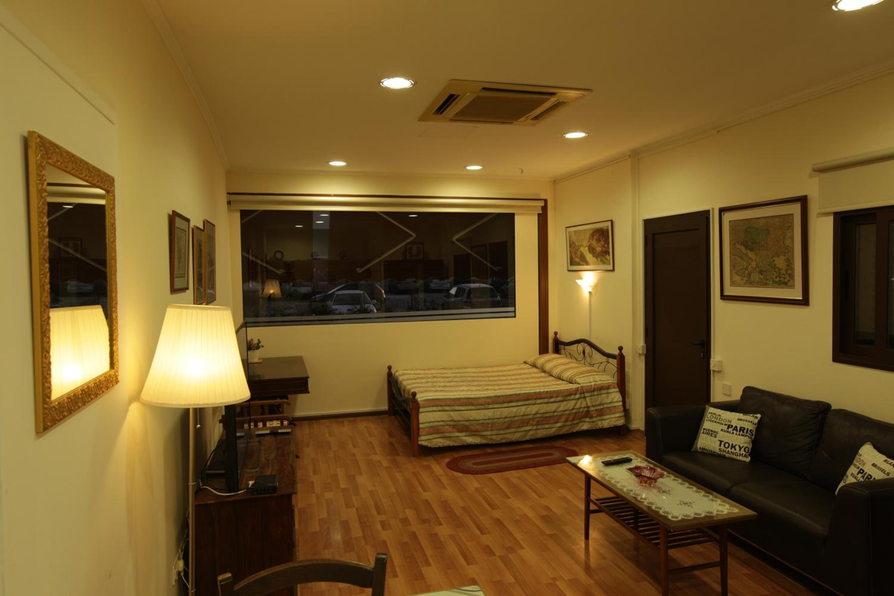 Photo 9