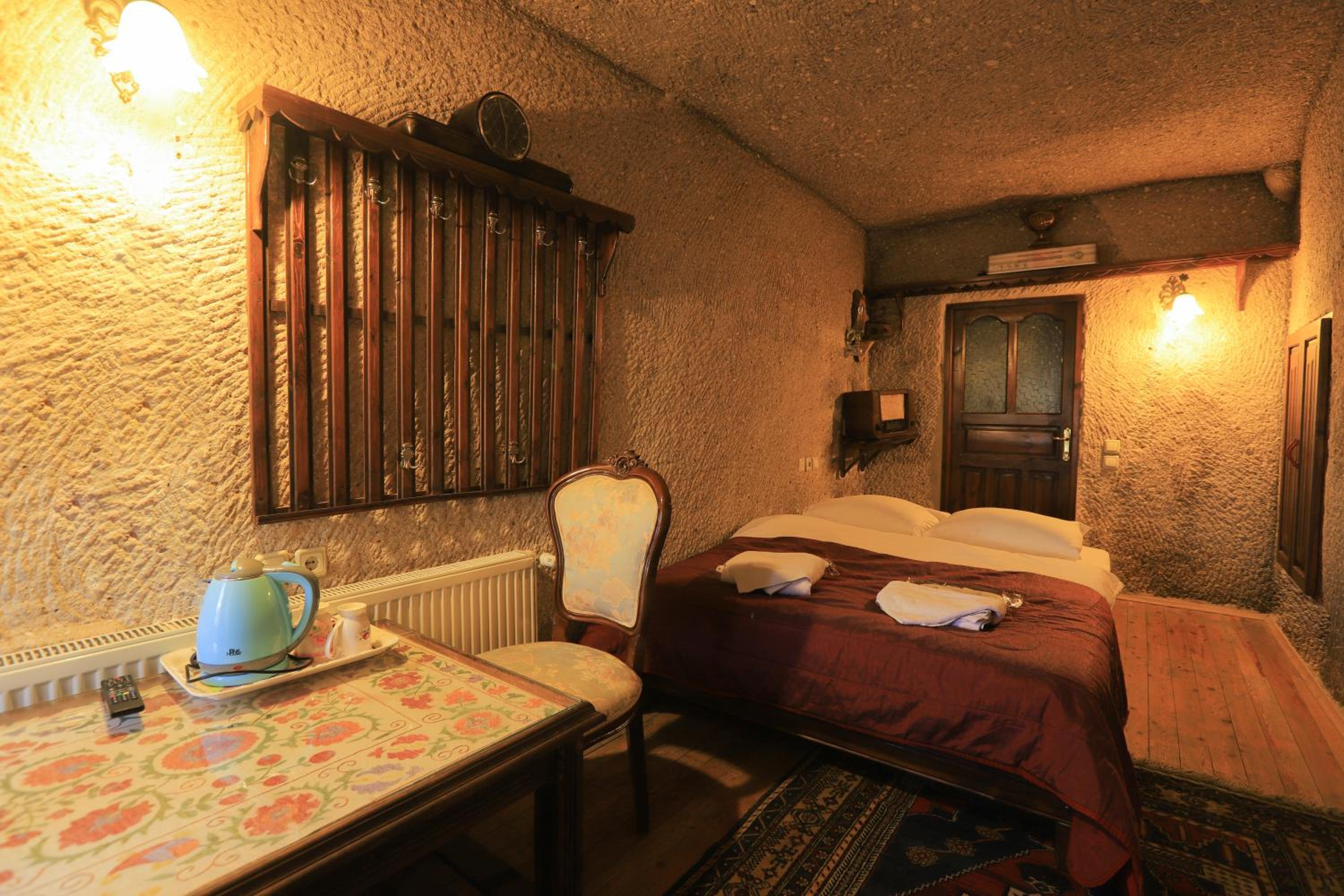 Antique Terrace Cave Suites - Image 63
