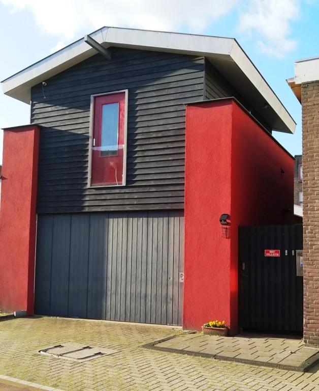 B&B 16C Maassluis NL view 5
