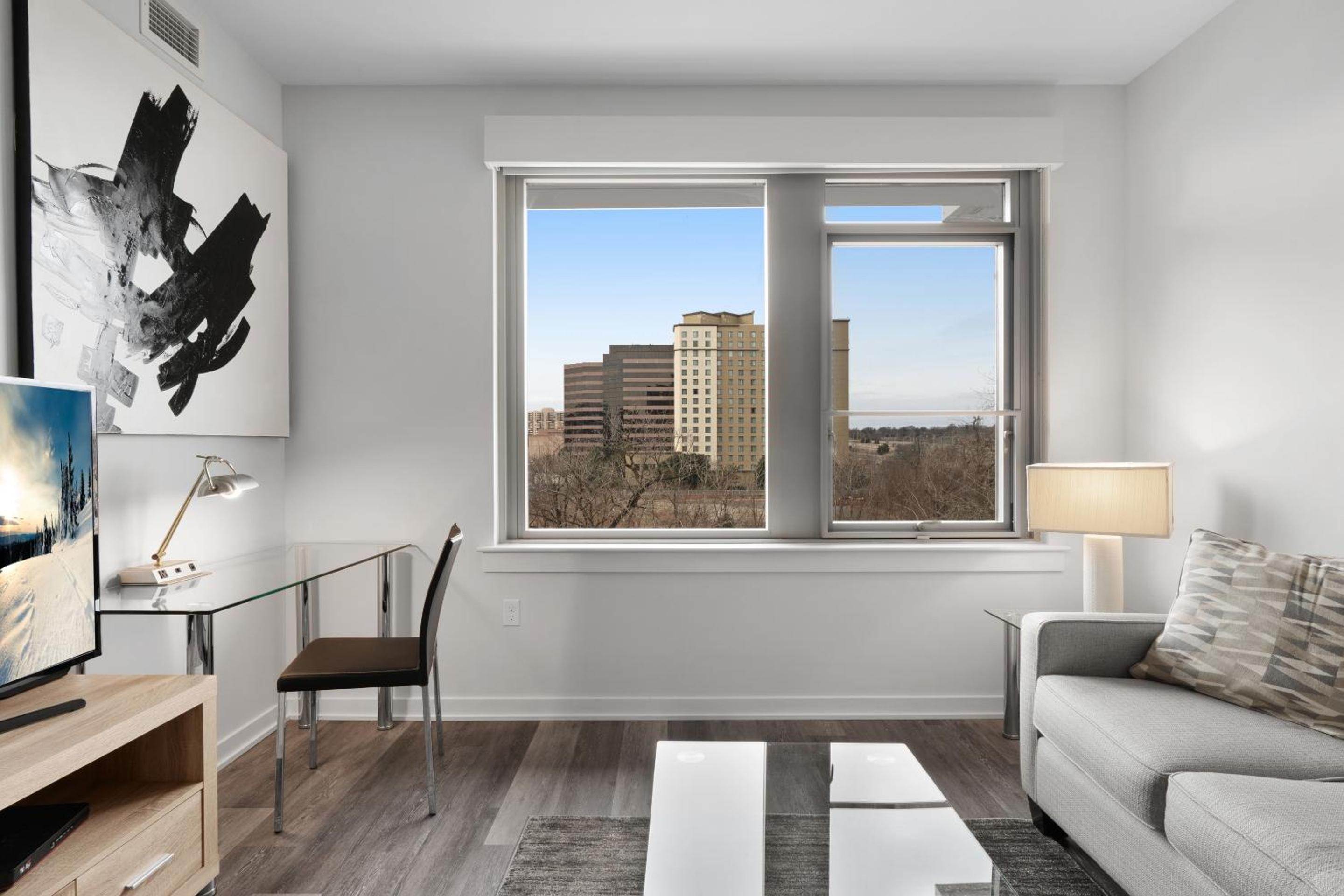 Global Luxury Suites Crystal City