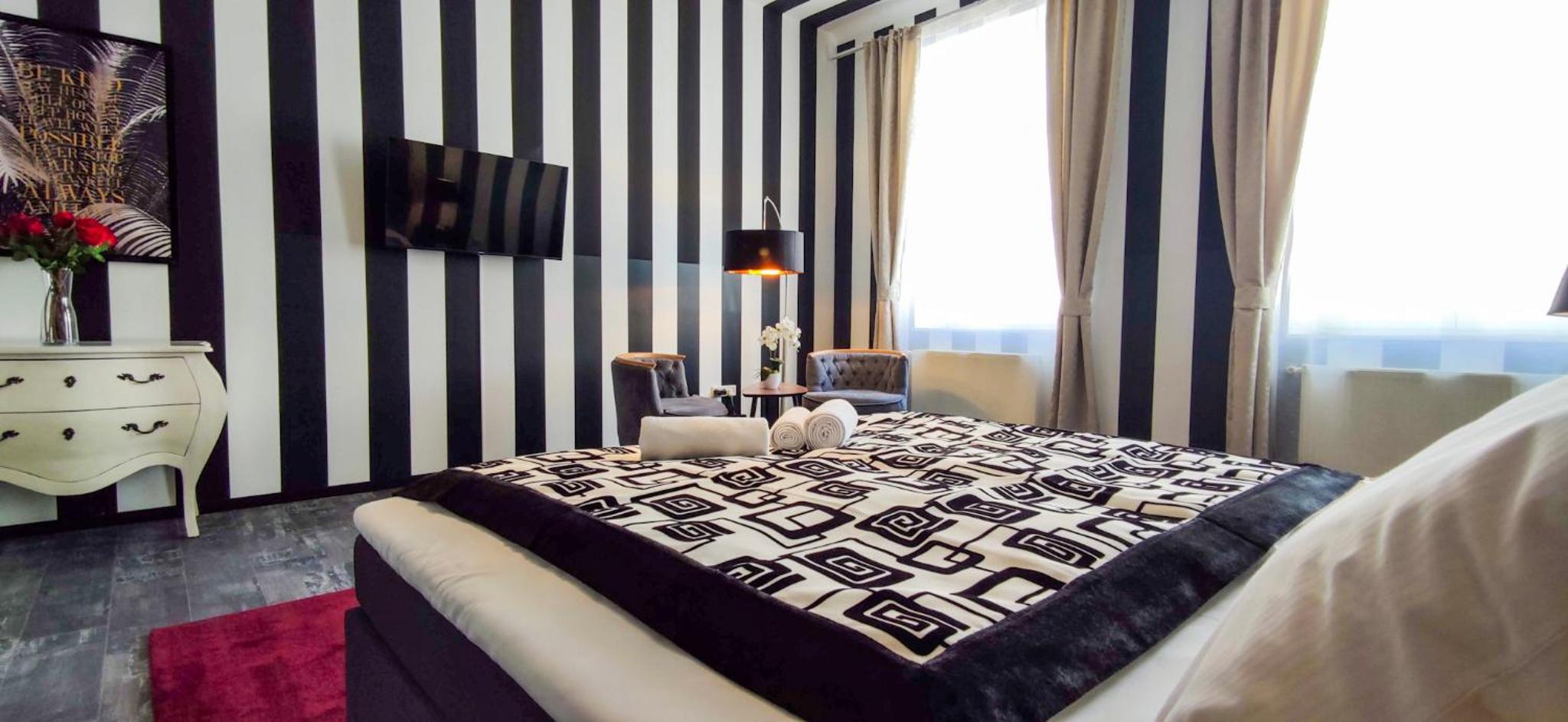 Highlight Apartment St Charles Church
