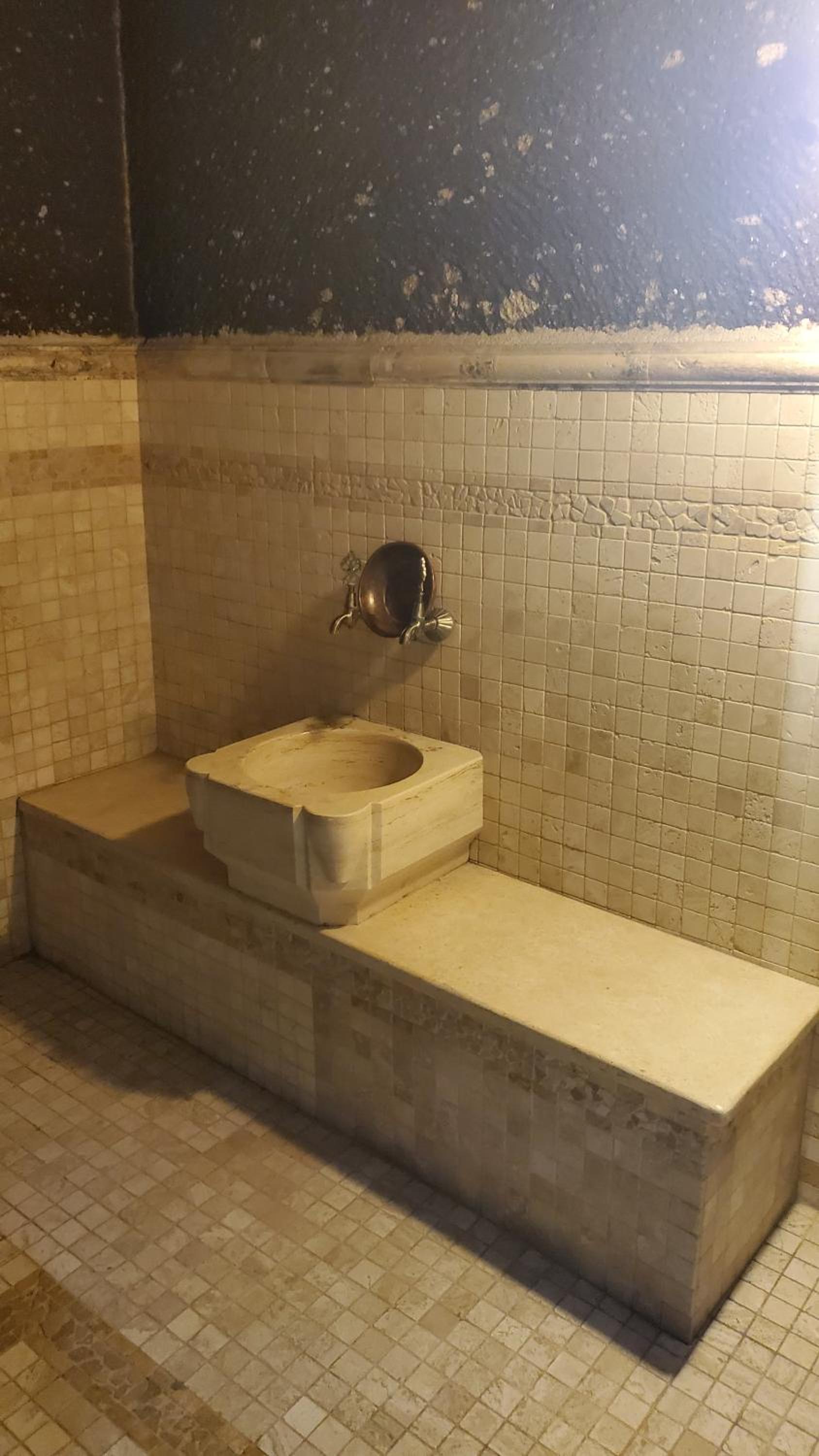 Antique Terrace Cave Suites - Image 31