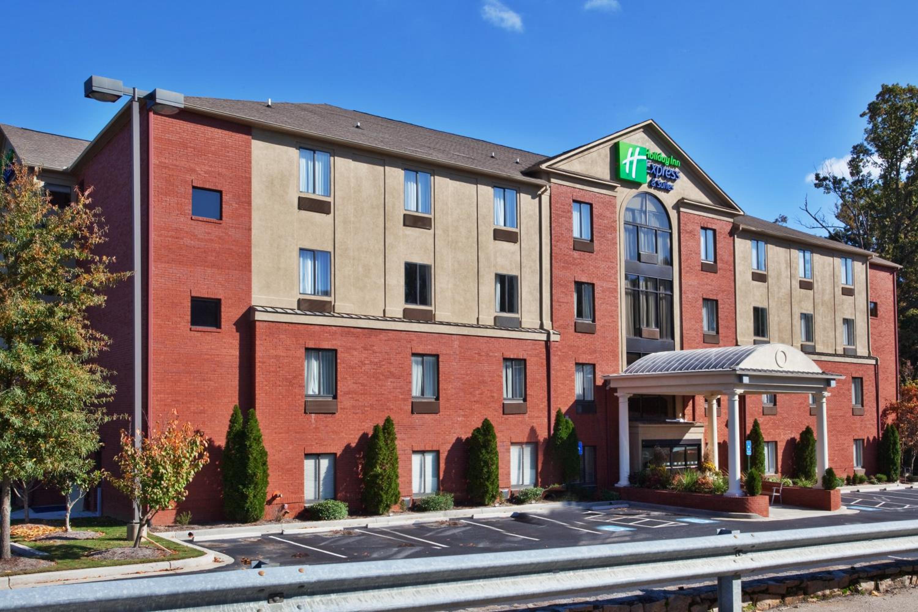 Hotel Holiday Inn Express & Suites Atlanta-emory University Area By Ihg