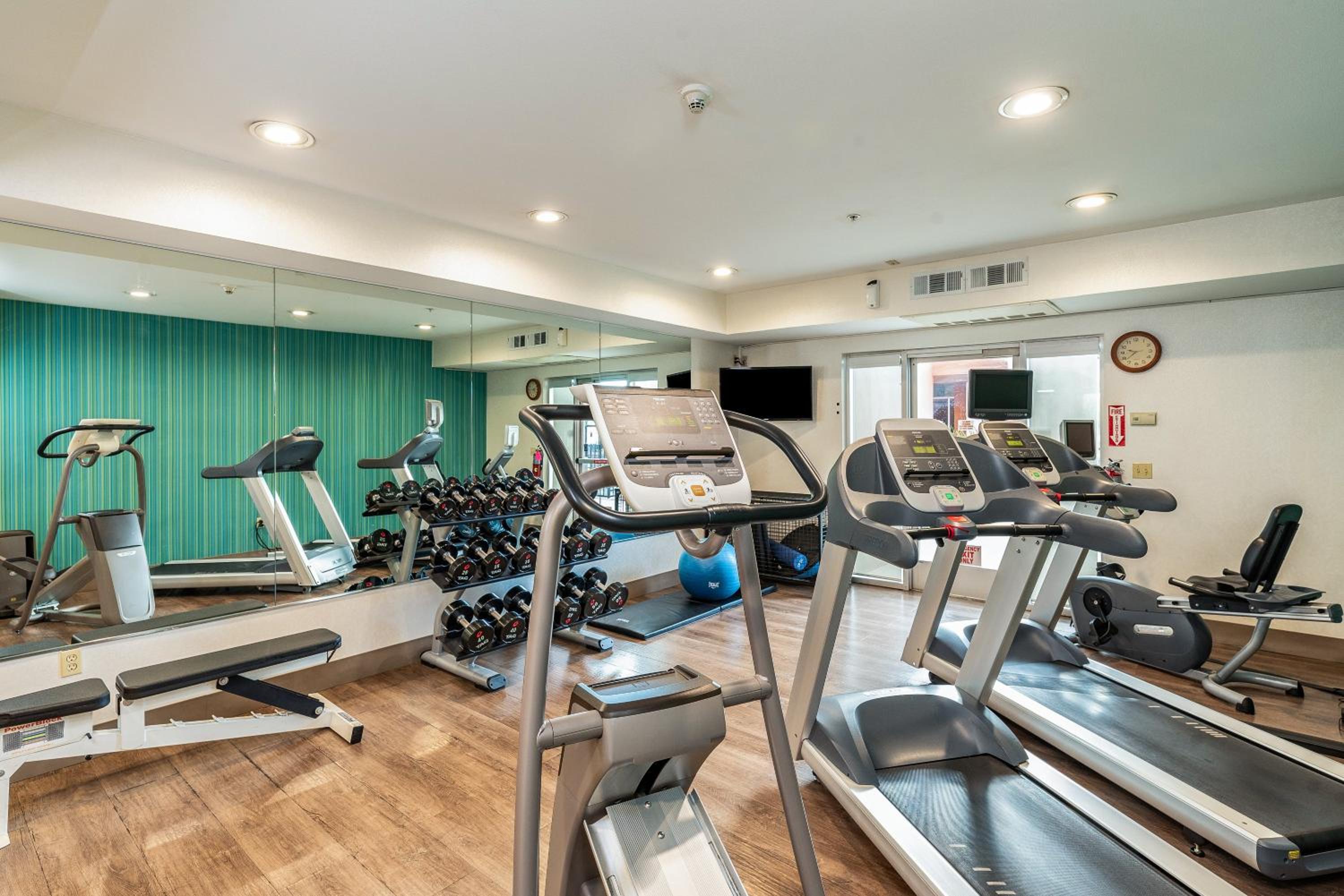 Holiday Inn Express Fremont - Milpitas Central, an IHG Hotel - Property Image 65