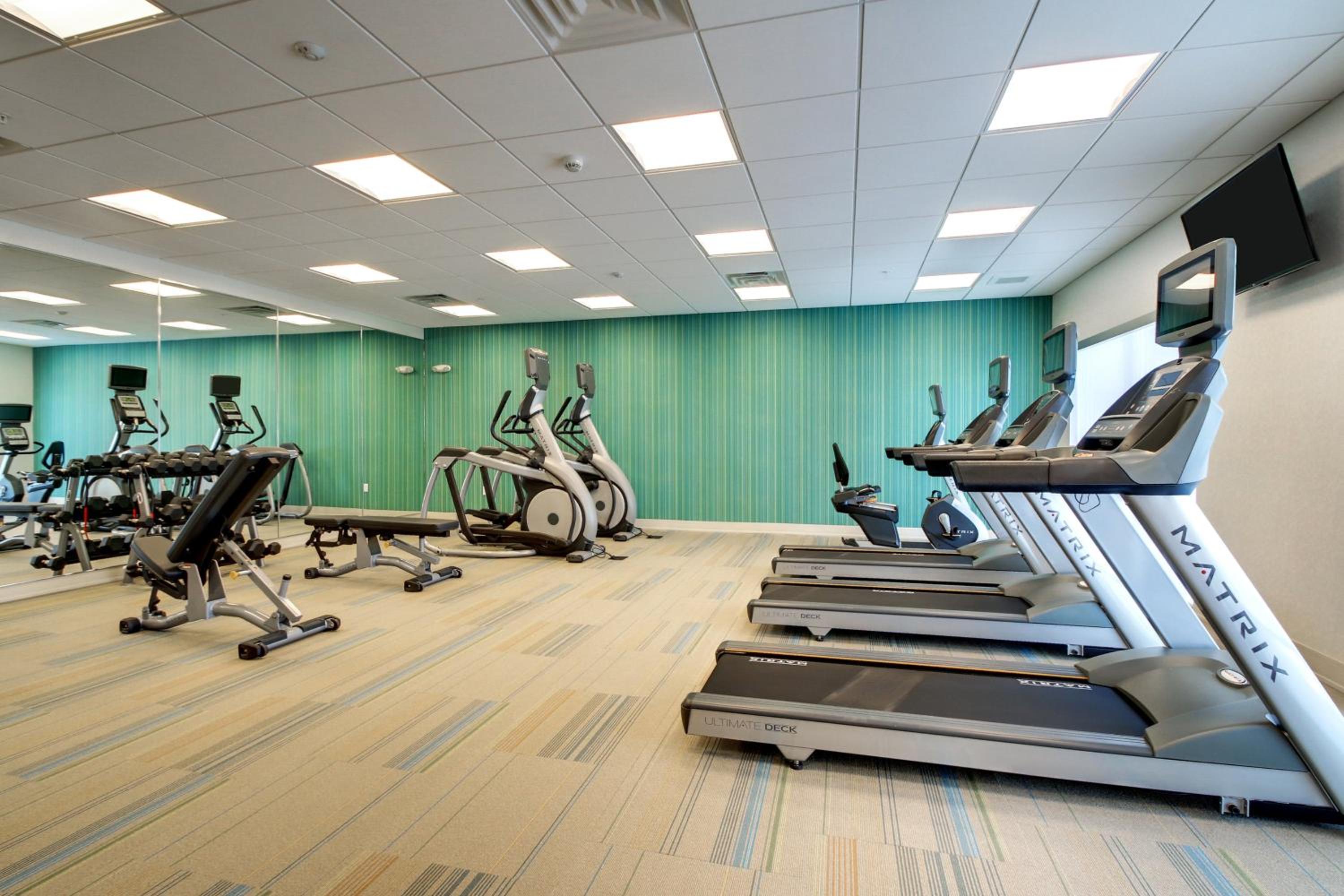 Galesburg Vacations - Holiday Inn Express Suites Galesburg, an IHG Hotel - Property Image 19