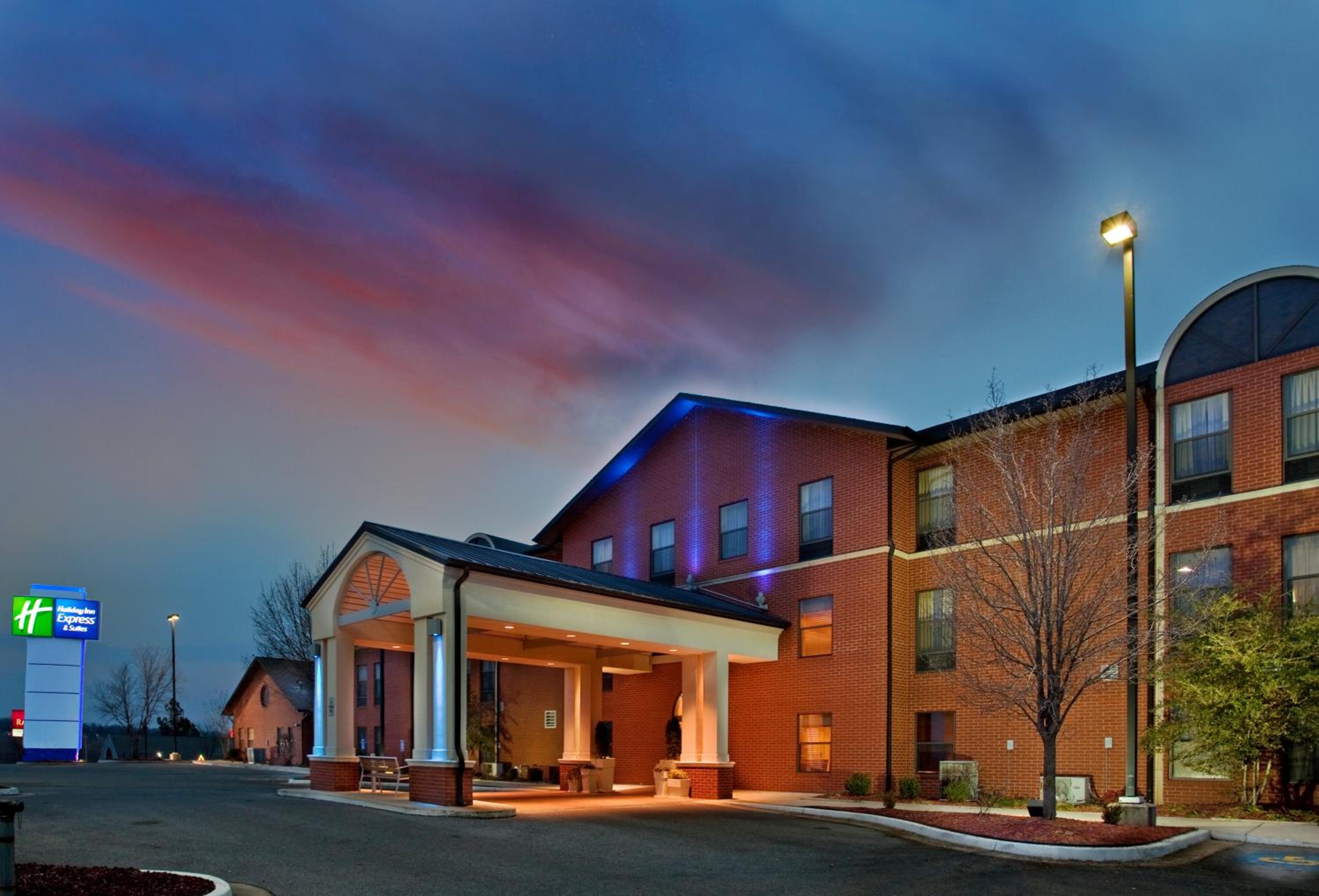 Hotel Holiday Inn Express & Suites Batesville By Ihg