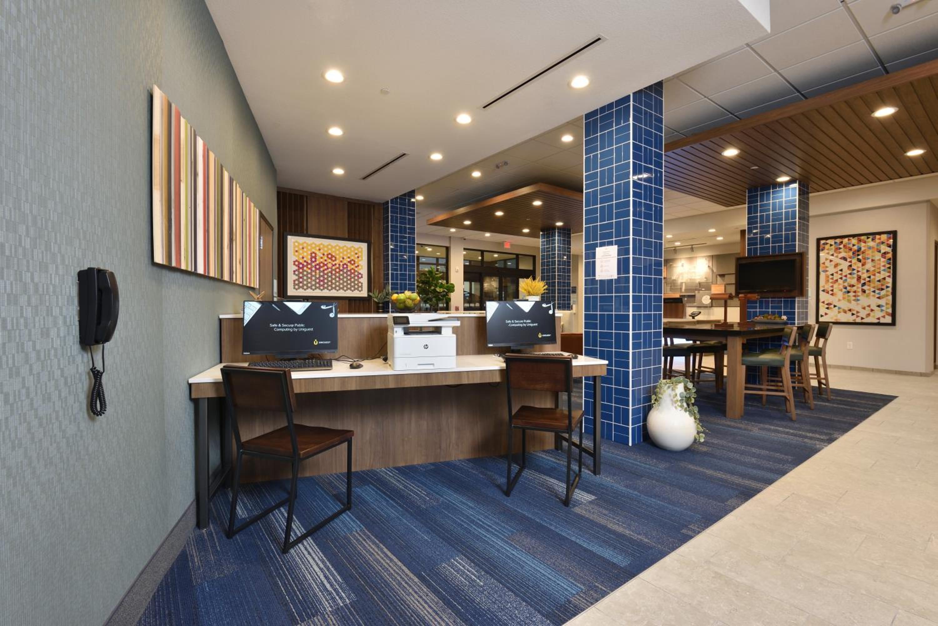 Palm Springs Vacations - Holiday Inn Express Suites Spring - Woodlands Area, an IHG Hotel - Property Image 58