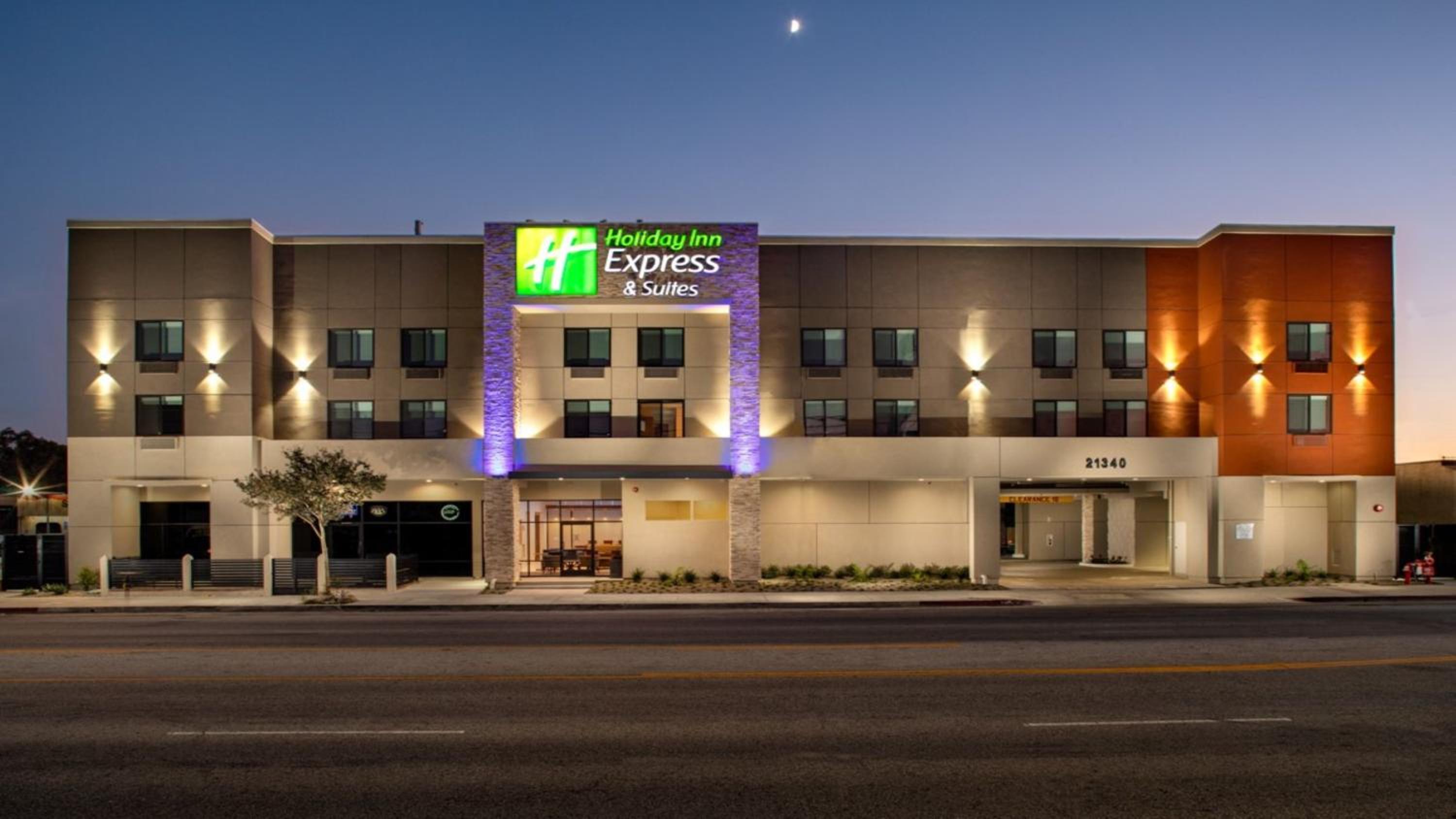 Holiday Inn Express Suites Chatsworth, an IHG Hotel - Property Image 14