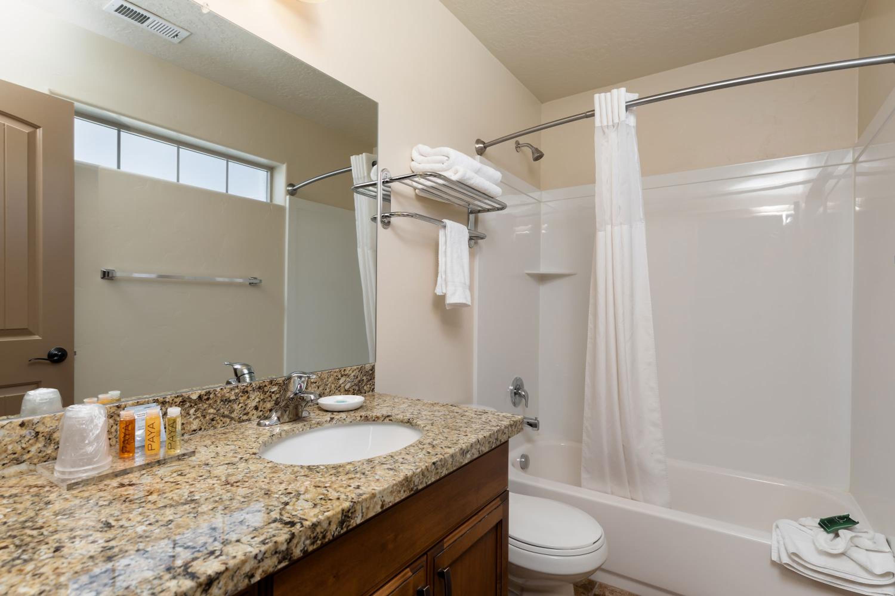 Duchesne Suites