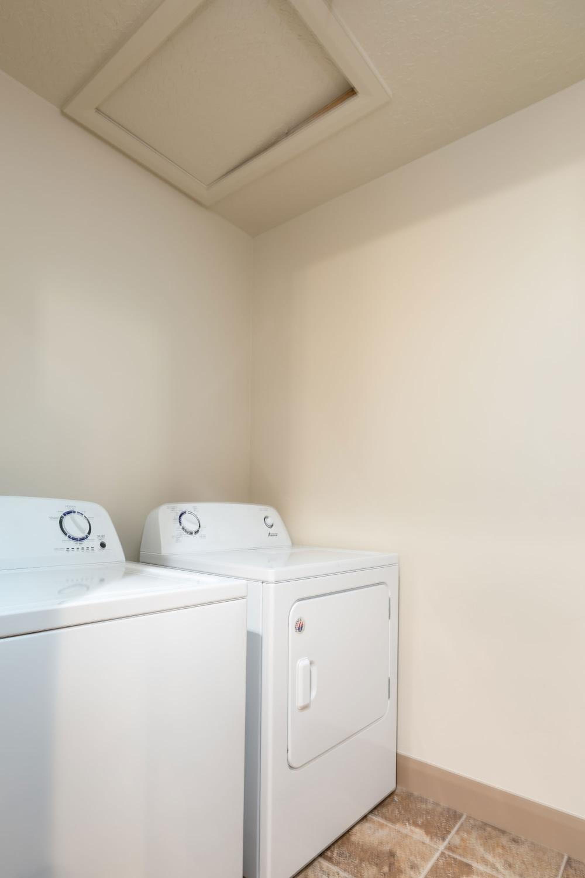 Duchesne Suites